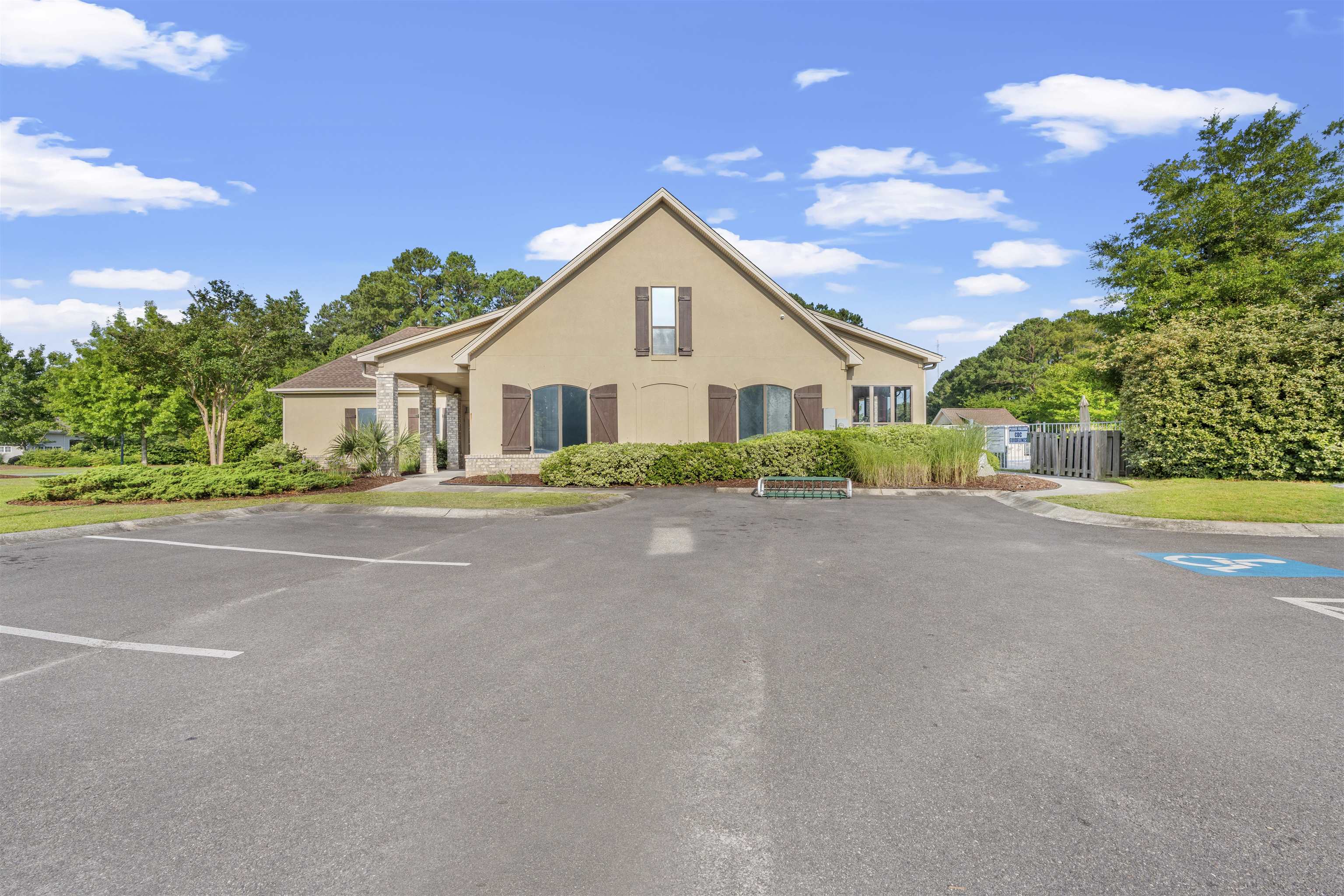 131 Wicklow Dr. Property Photo 36