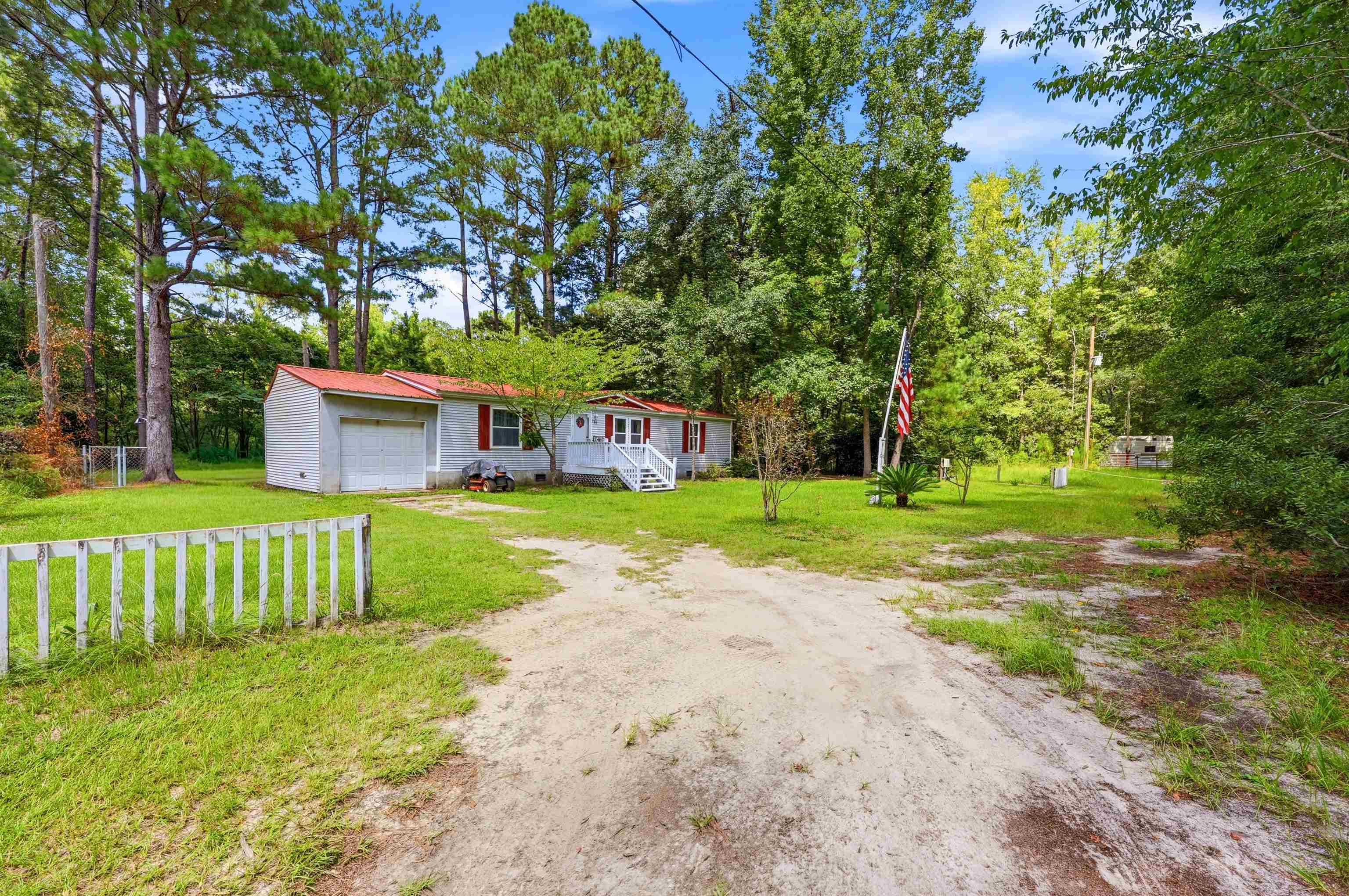 135 Ann Rudiger Ln. Property Photo 2