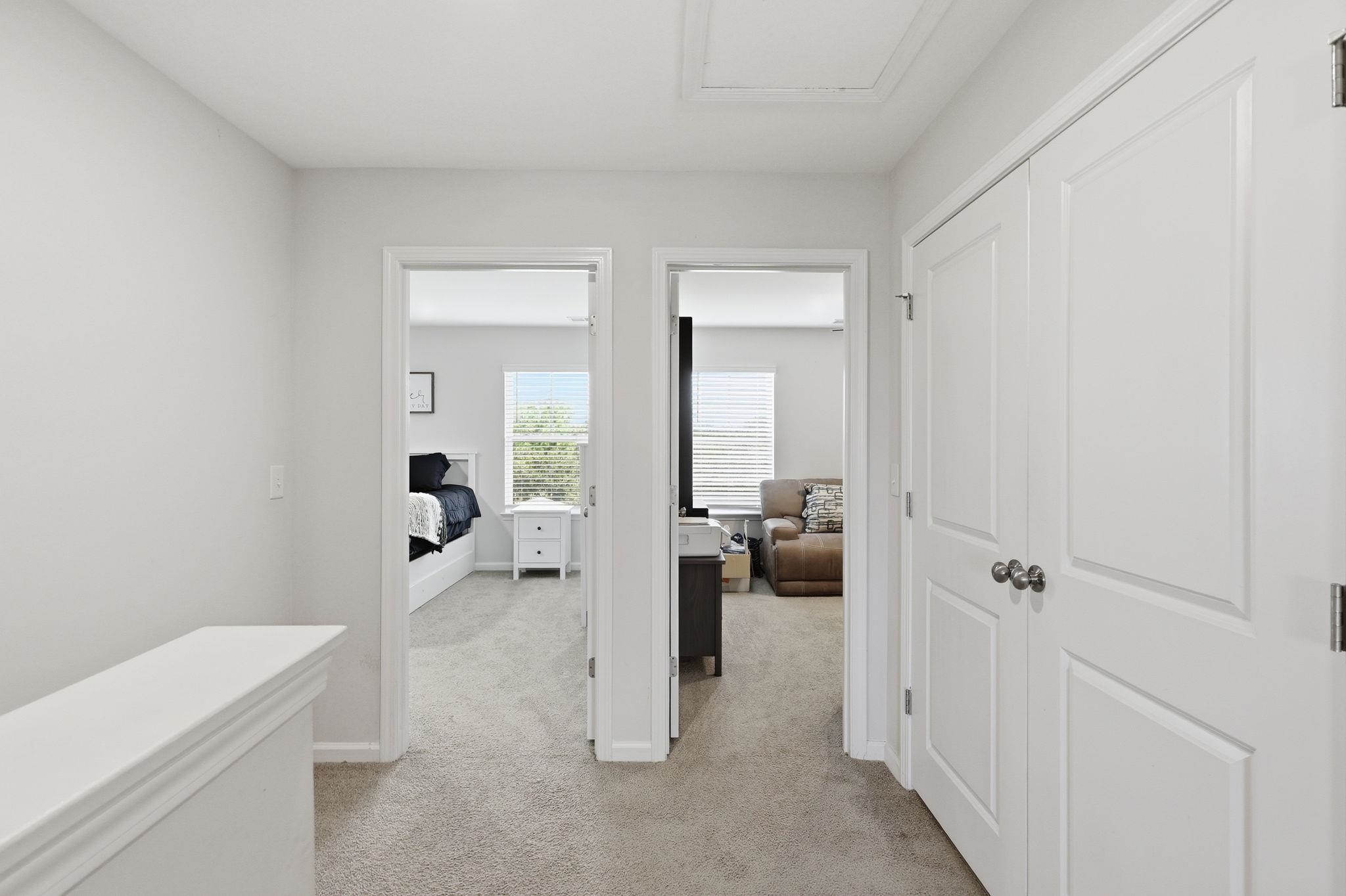 5085 Gladstone Dr Property Photo 12