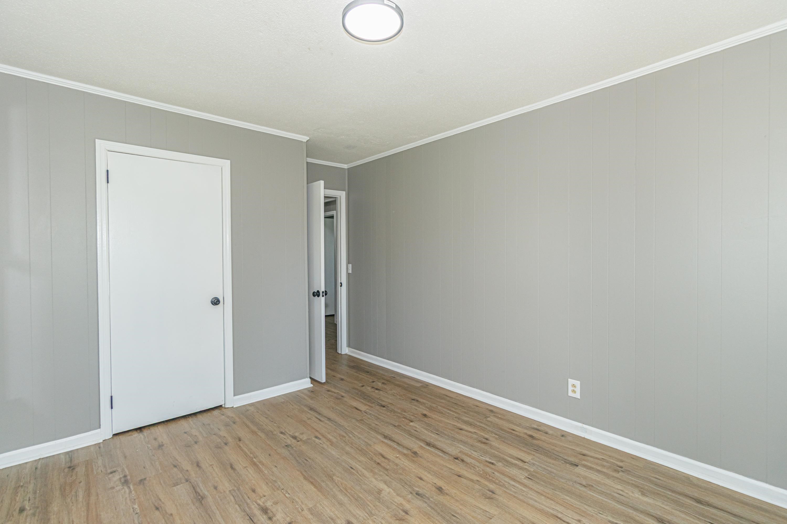325 Grices Ferry Ct. Property Photo 31