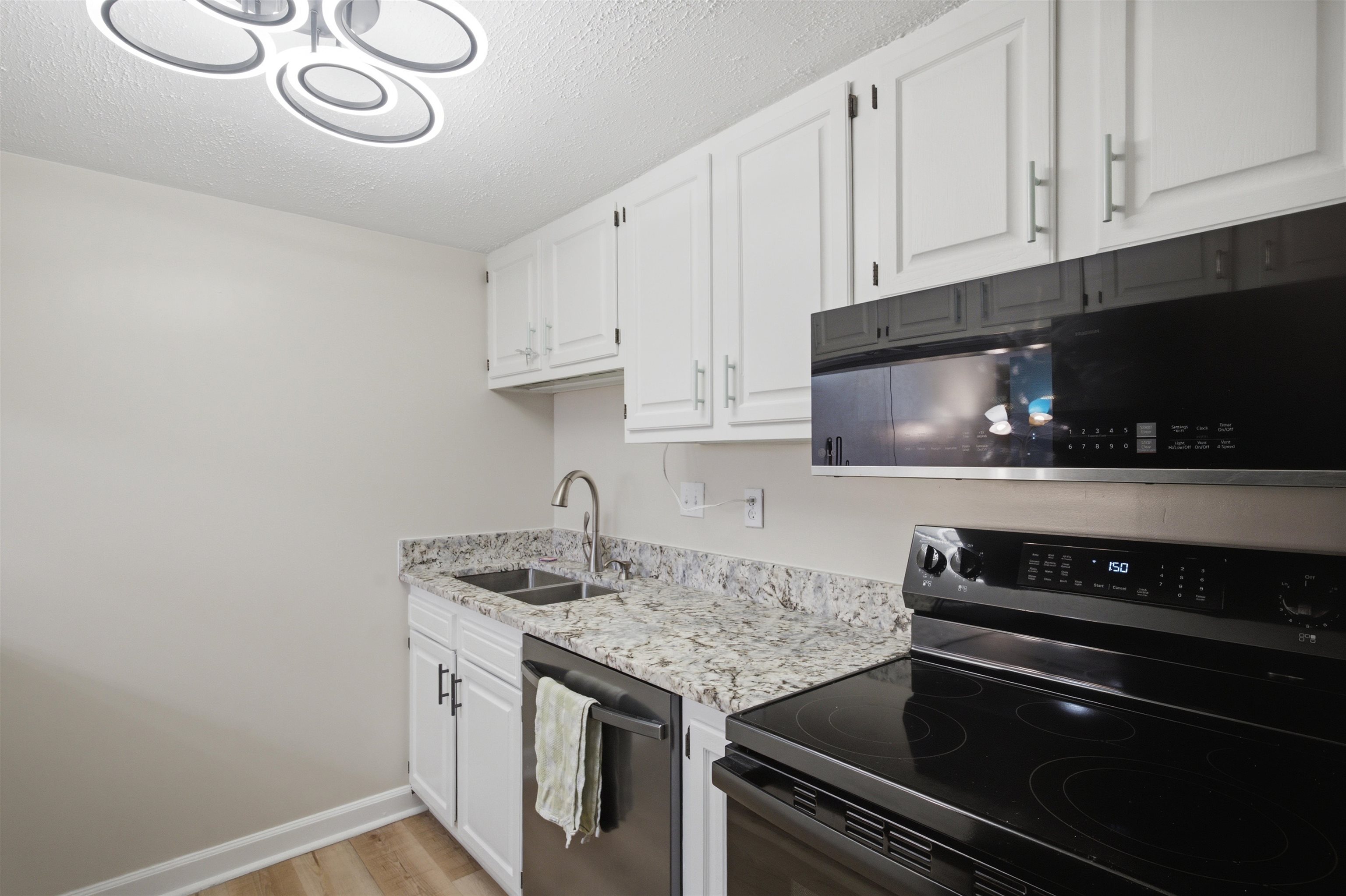 601 Mitchell Dr. Property Photo 23