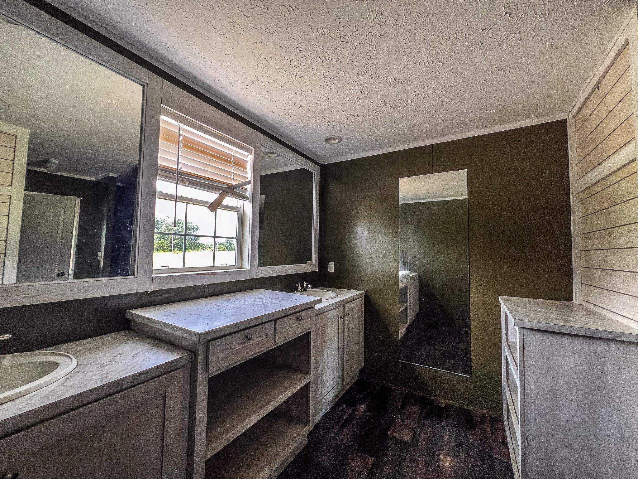 176 Old Flowers Rd. Property Photo 25