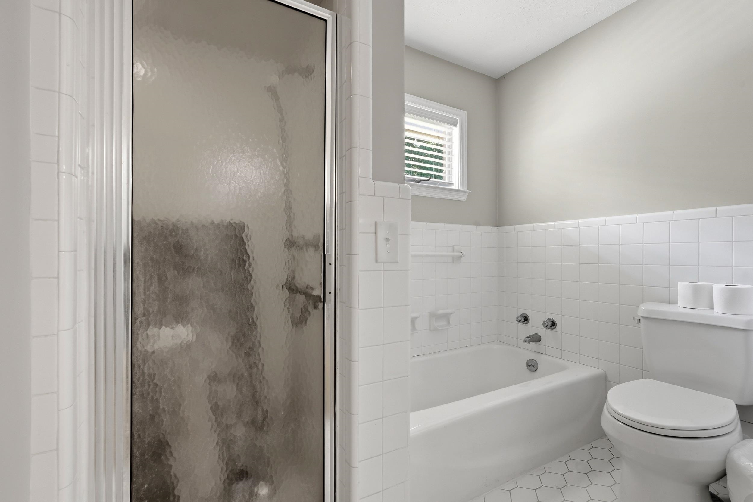 800 Elm St. Property Photo 16