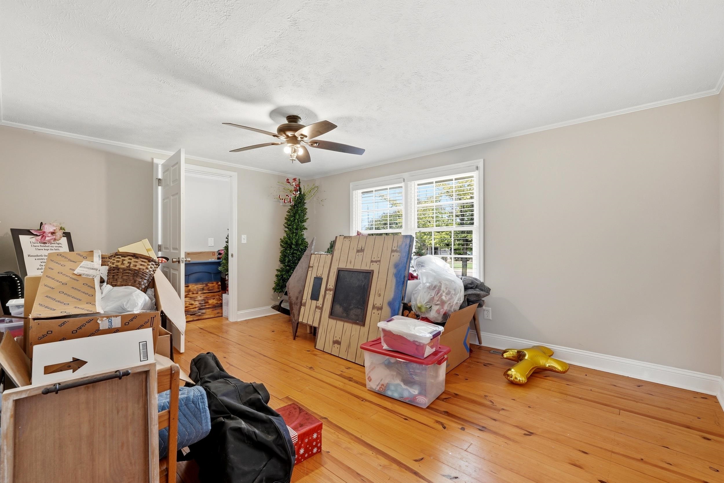 800 Elm St. Property Photo 17