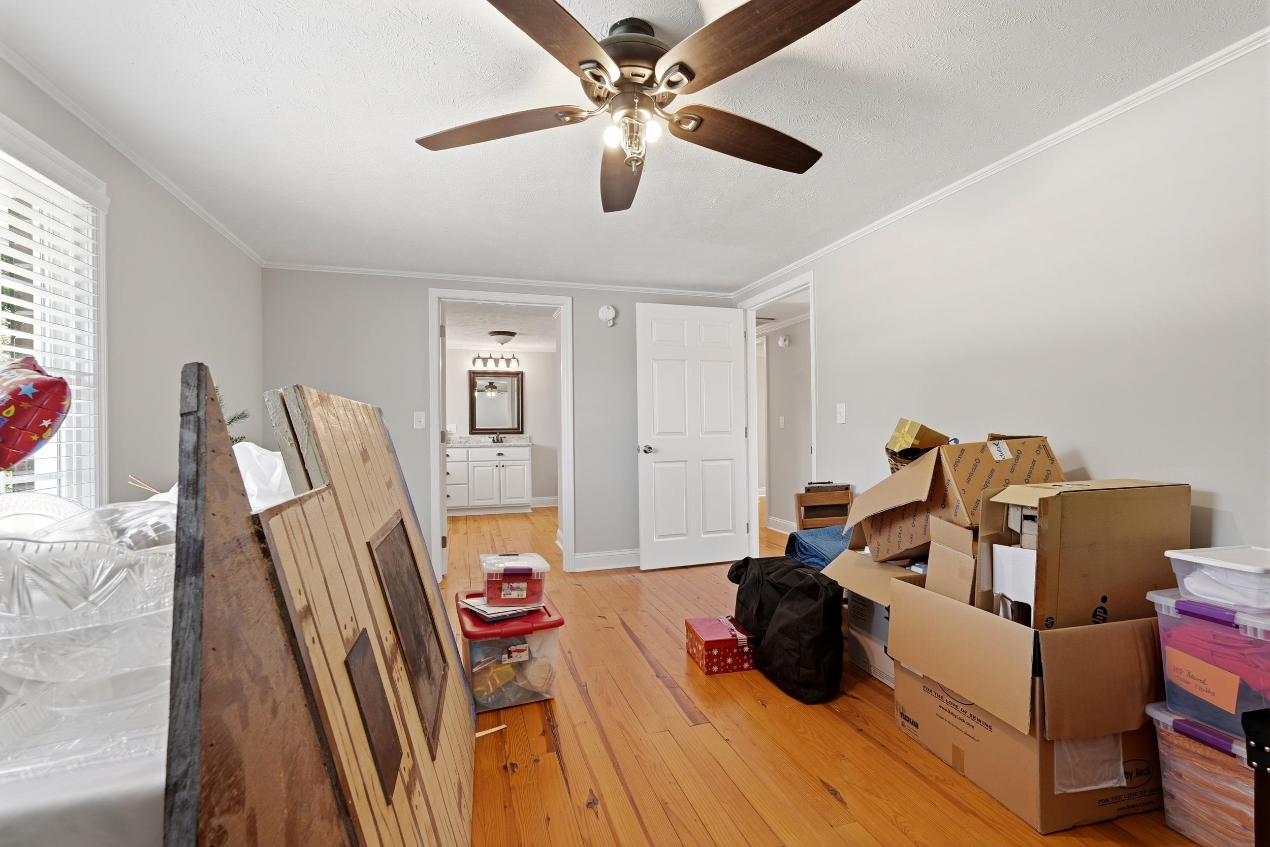 800 Elm St. Property Photo 23