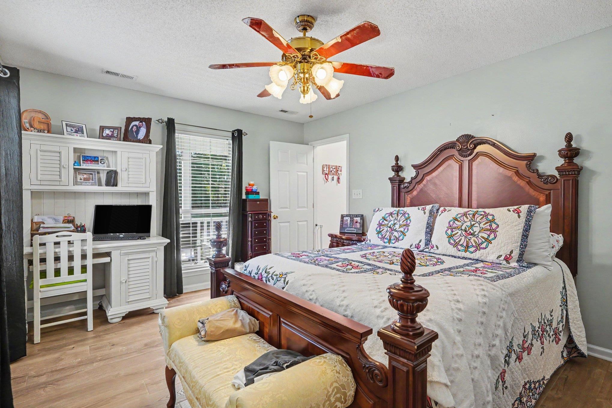 106 Sly Fox Trail Property Photo 12