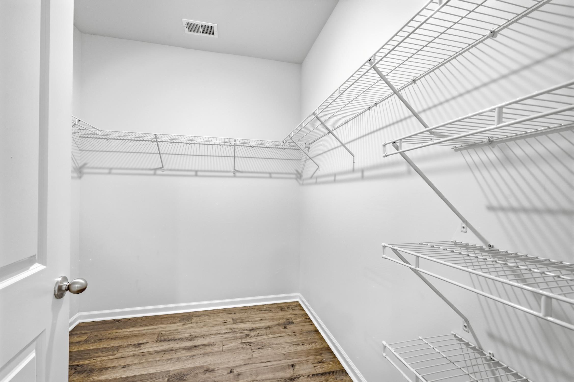 1024 Hawks Nest Ln. Property Photo 10