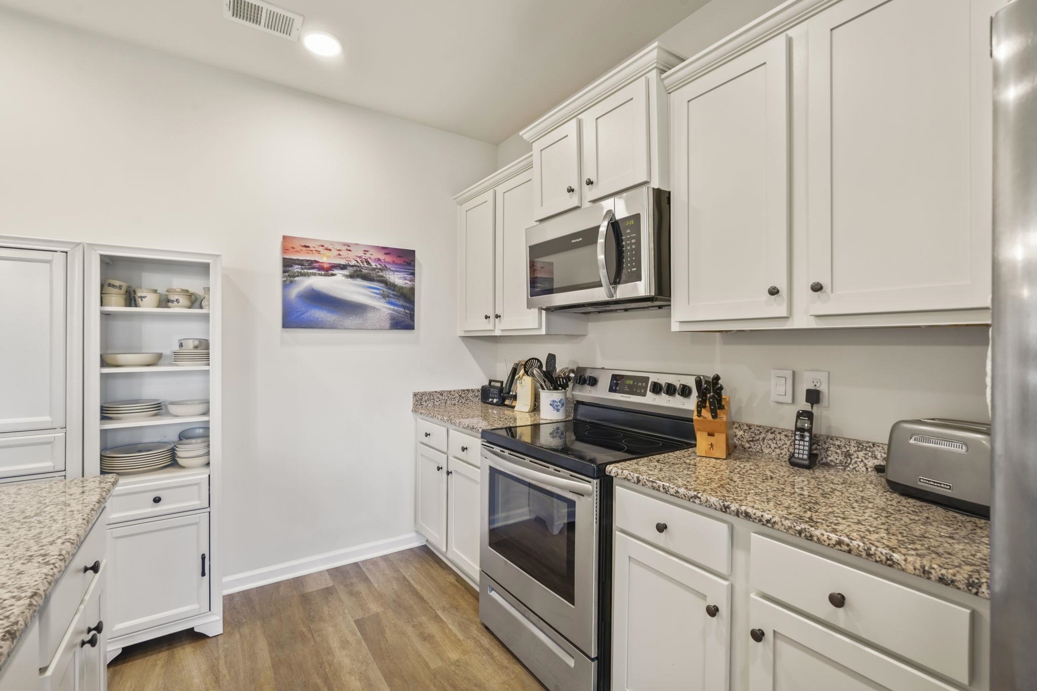 2910 Lunar Ct. Property Photo 15