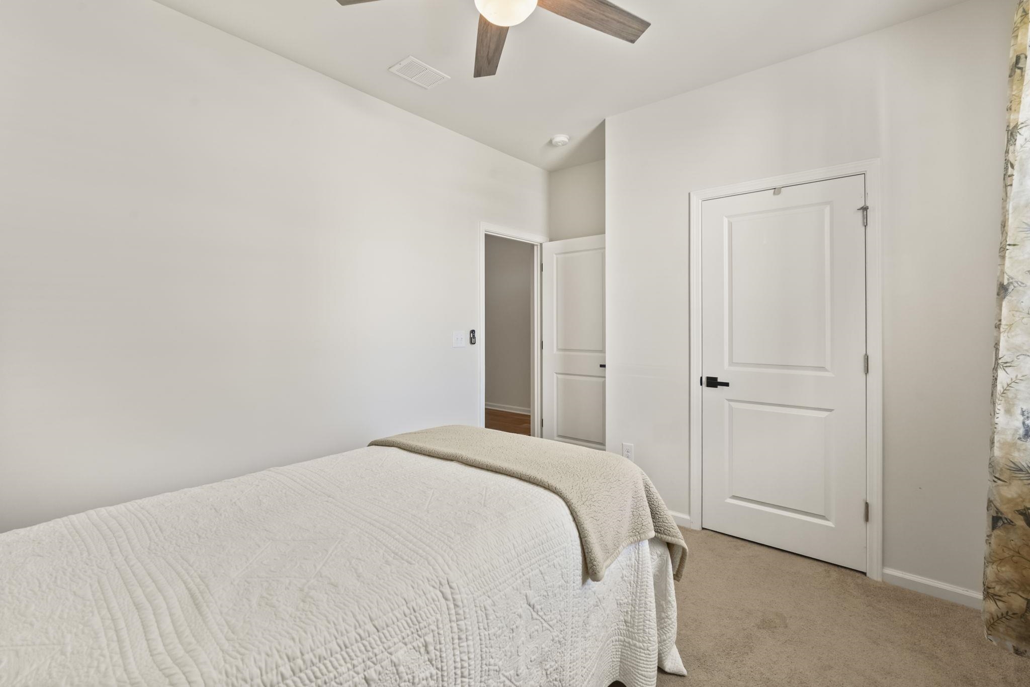 2910 Lunar Ct. Property Photo 32