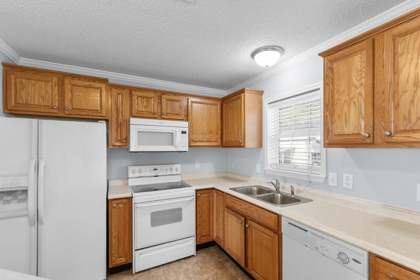 1017 Holt Rd. Property Photo 5