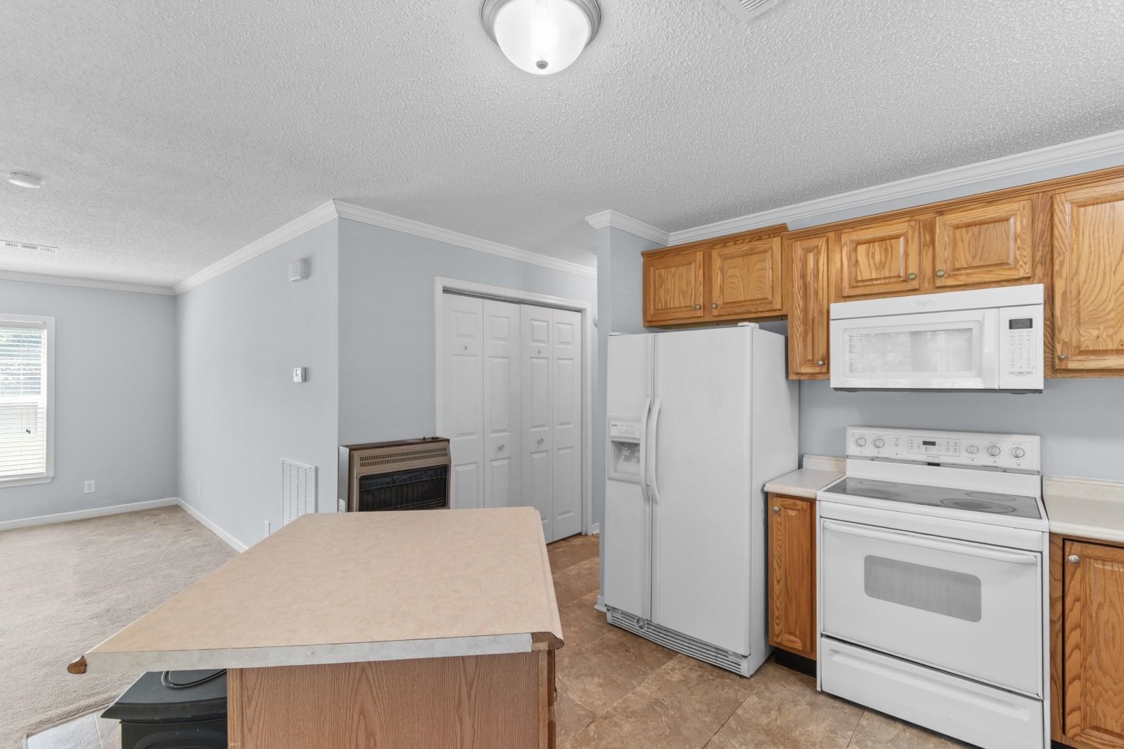 1017 Holt Rd. Property Photo 8