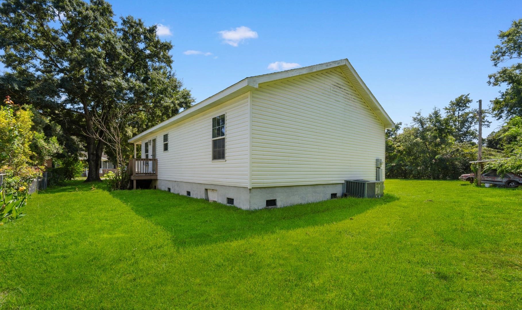1017 Holt Rd. Property Photo 29