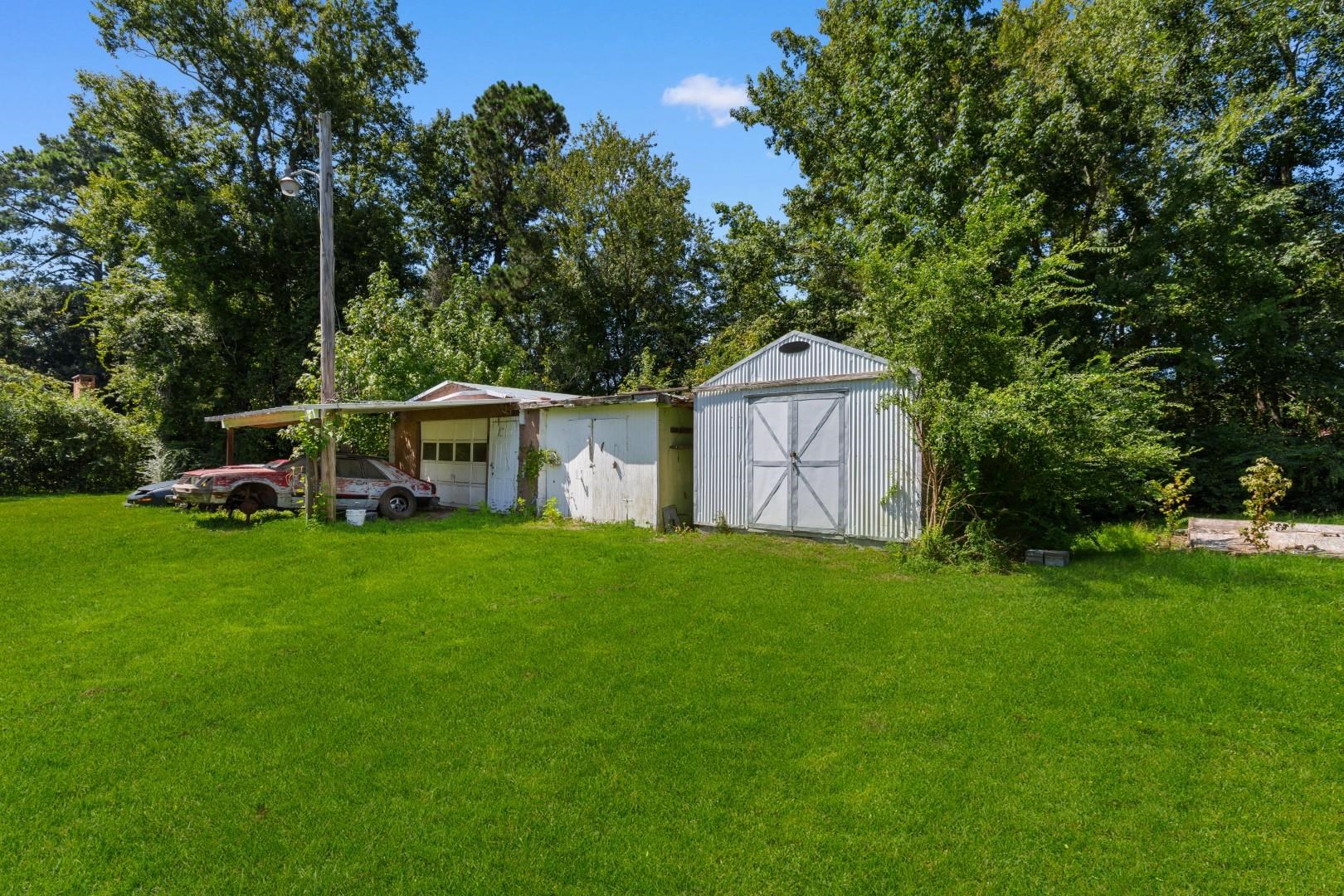1017 Holt Rd. Property Photo 32