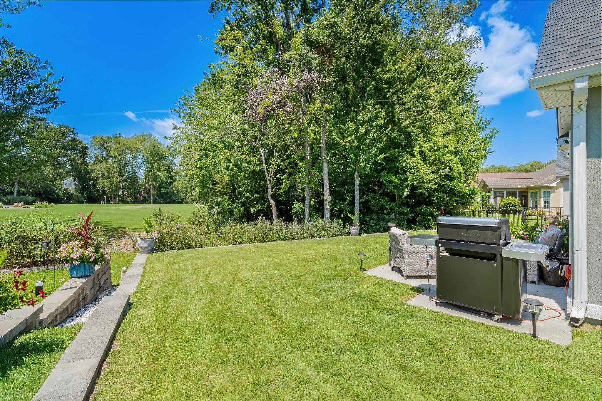 467 Pomo Dr. Property Photo 3