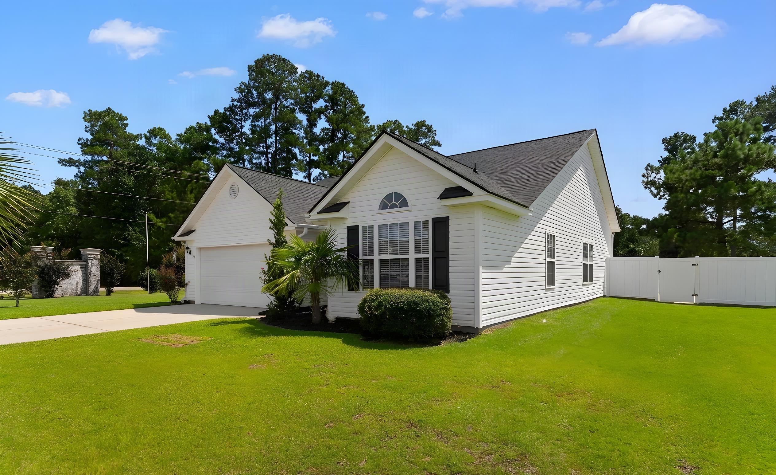 401 Carolina Woods Dr. Property Photo 3