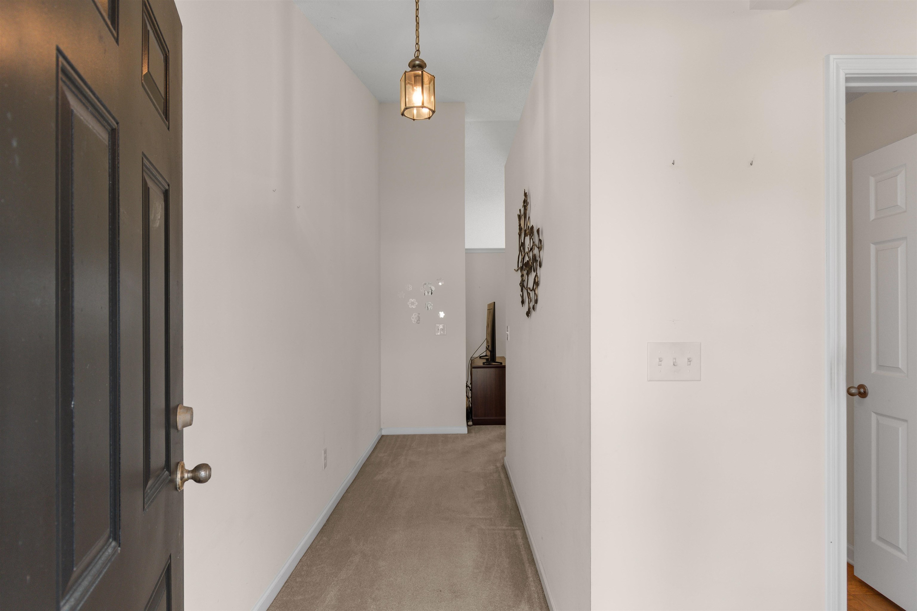 401 Carolina Woods Dr. Property Photo 4