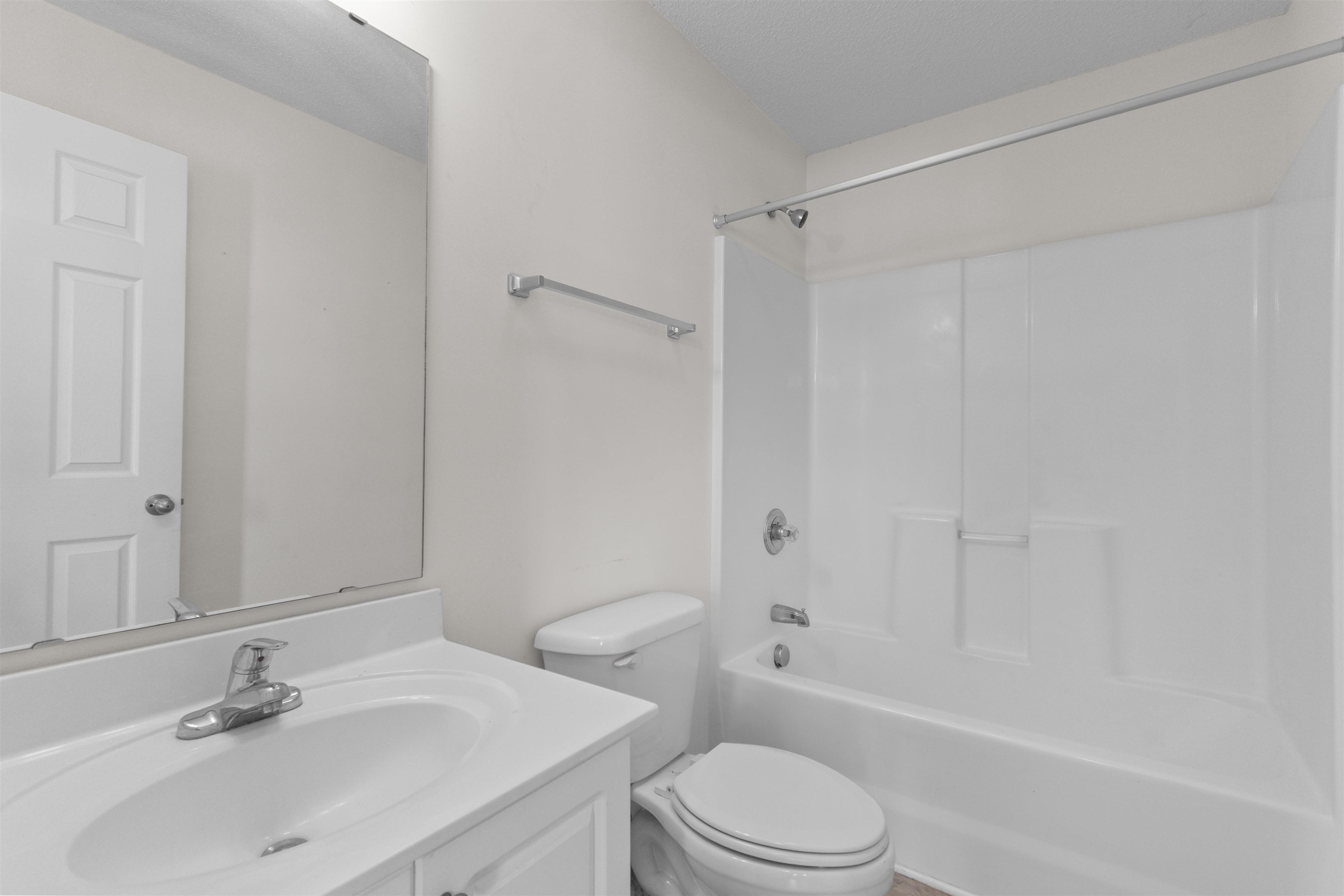 401 Carolina Woods Dr. Property Photo 23