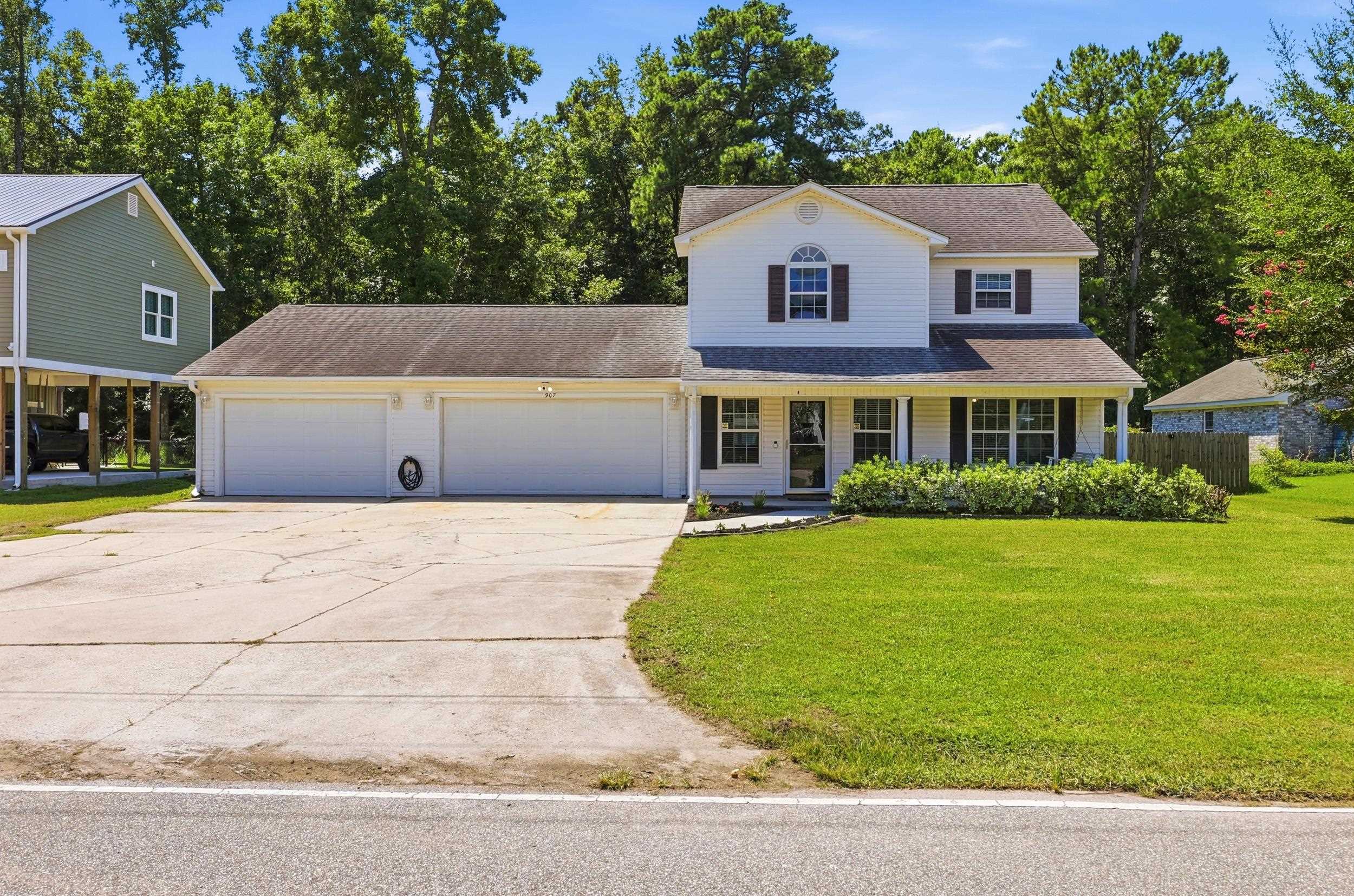 907 Folly Rd. Property Photo 1