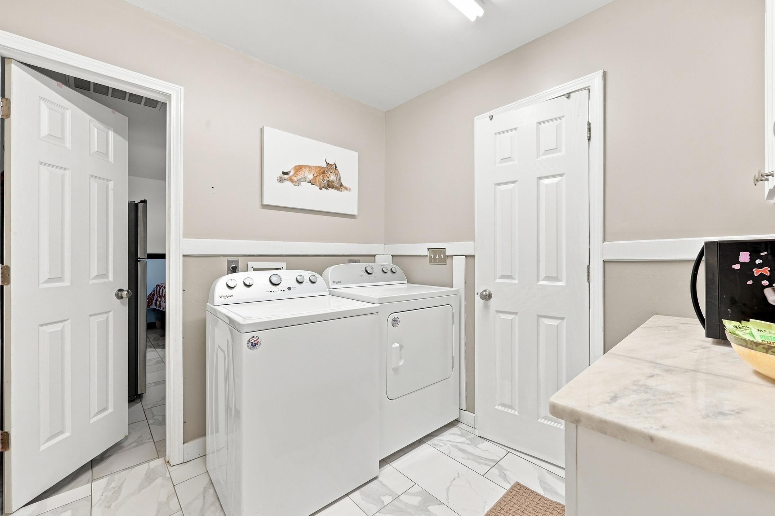 907 Folly Rd. Property Photo 24