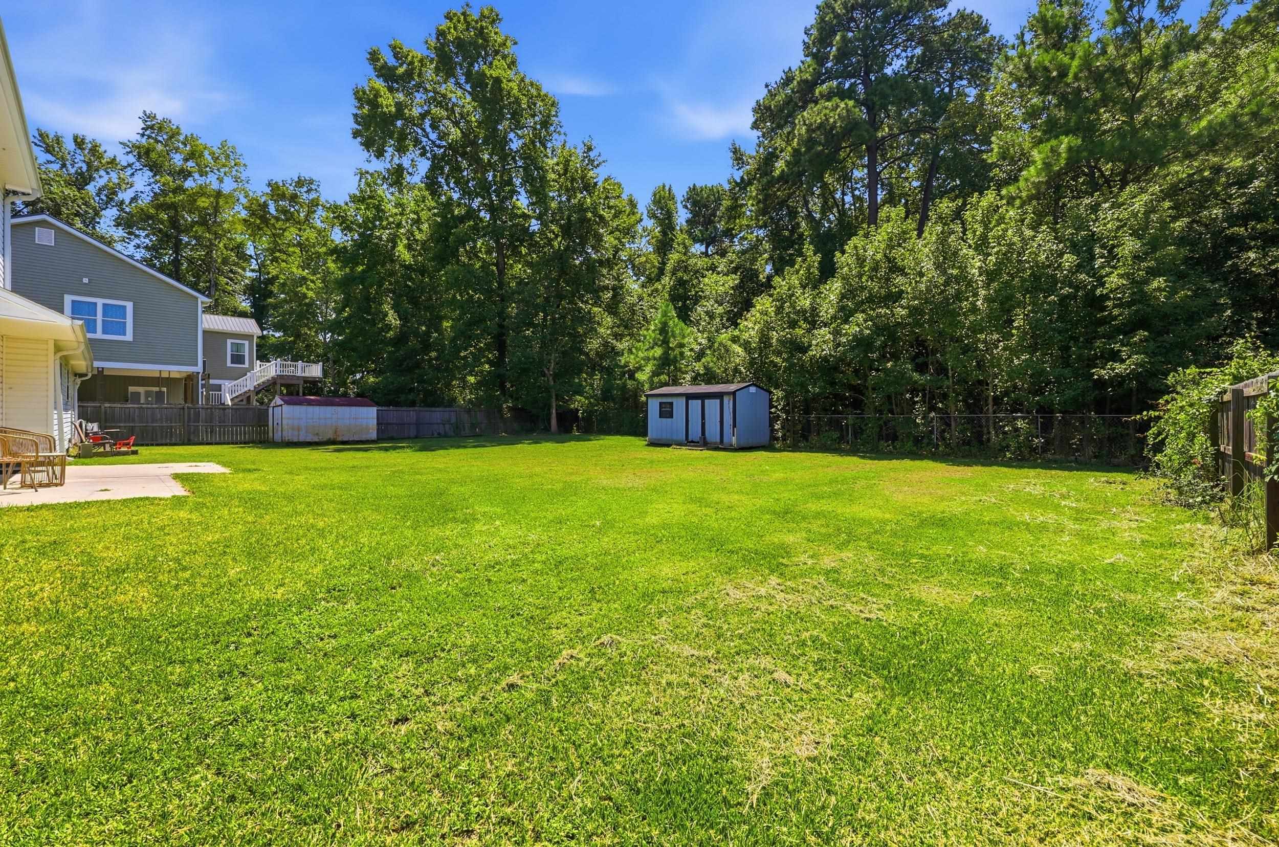 907 Folly Rd. Property Photo 32