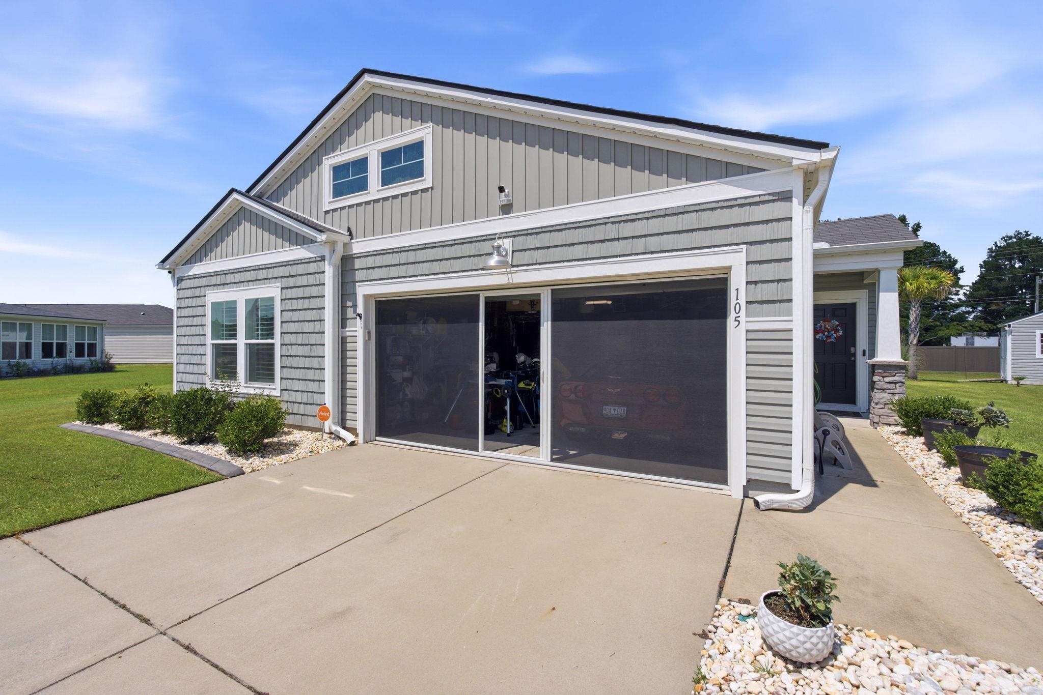 105 Cypress Tree Loop Property Photo 4