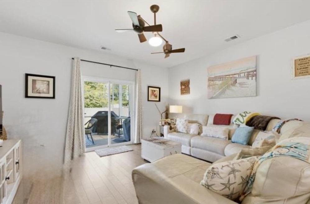 105 Cypress Tree Loop Property Photo 23