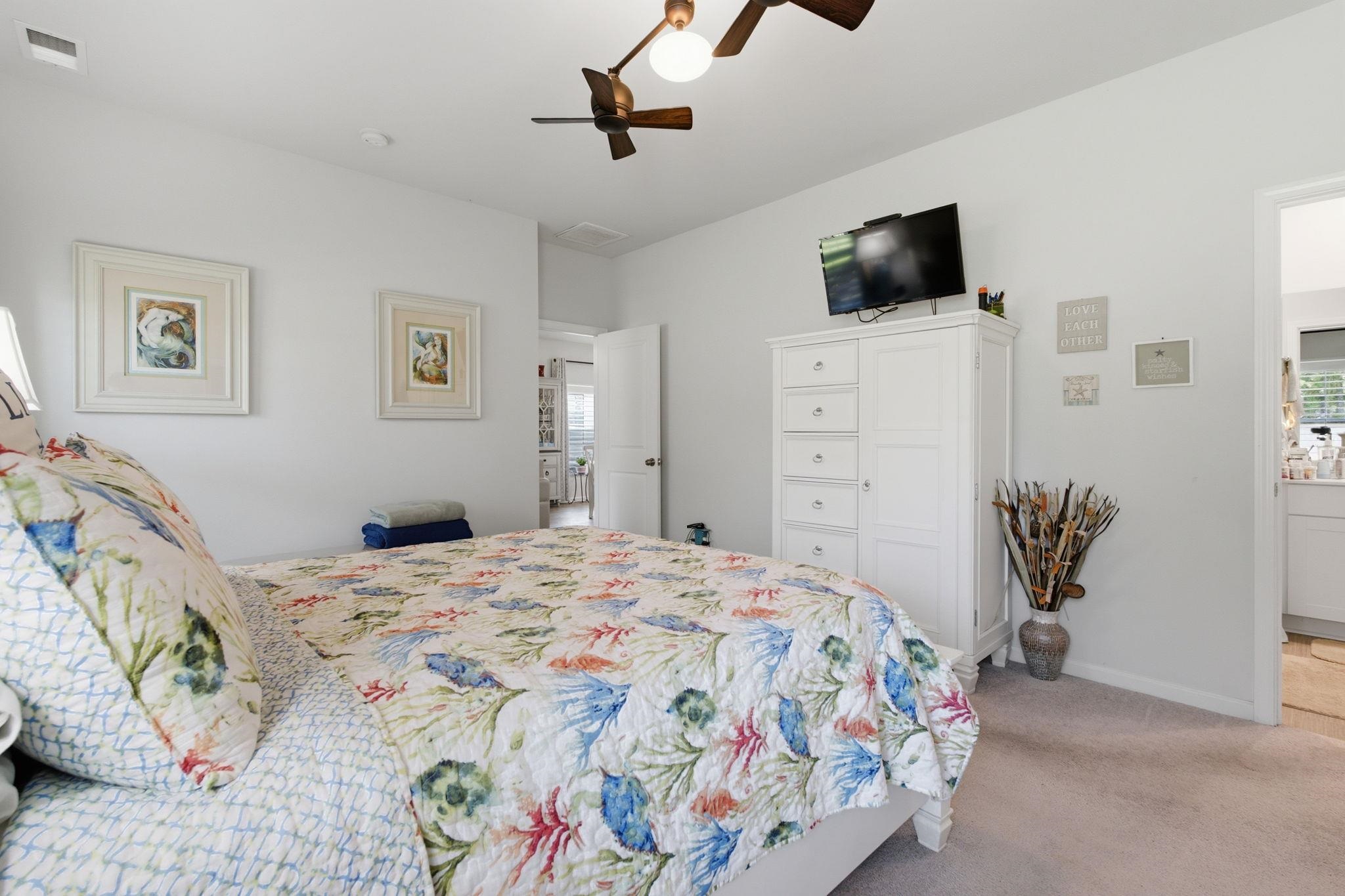 105 Cypress Tree Loop Property Photo 26