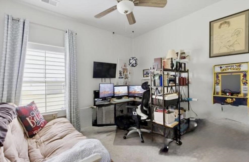 105 Cypress Tree Loop Property Photo 31