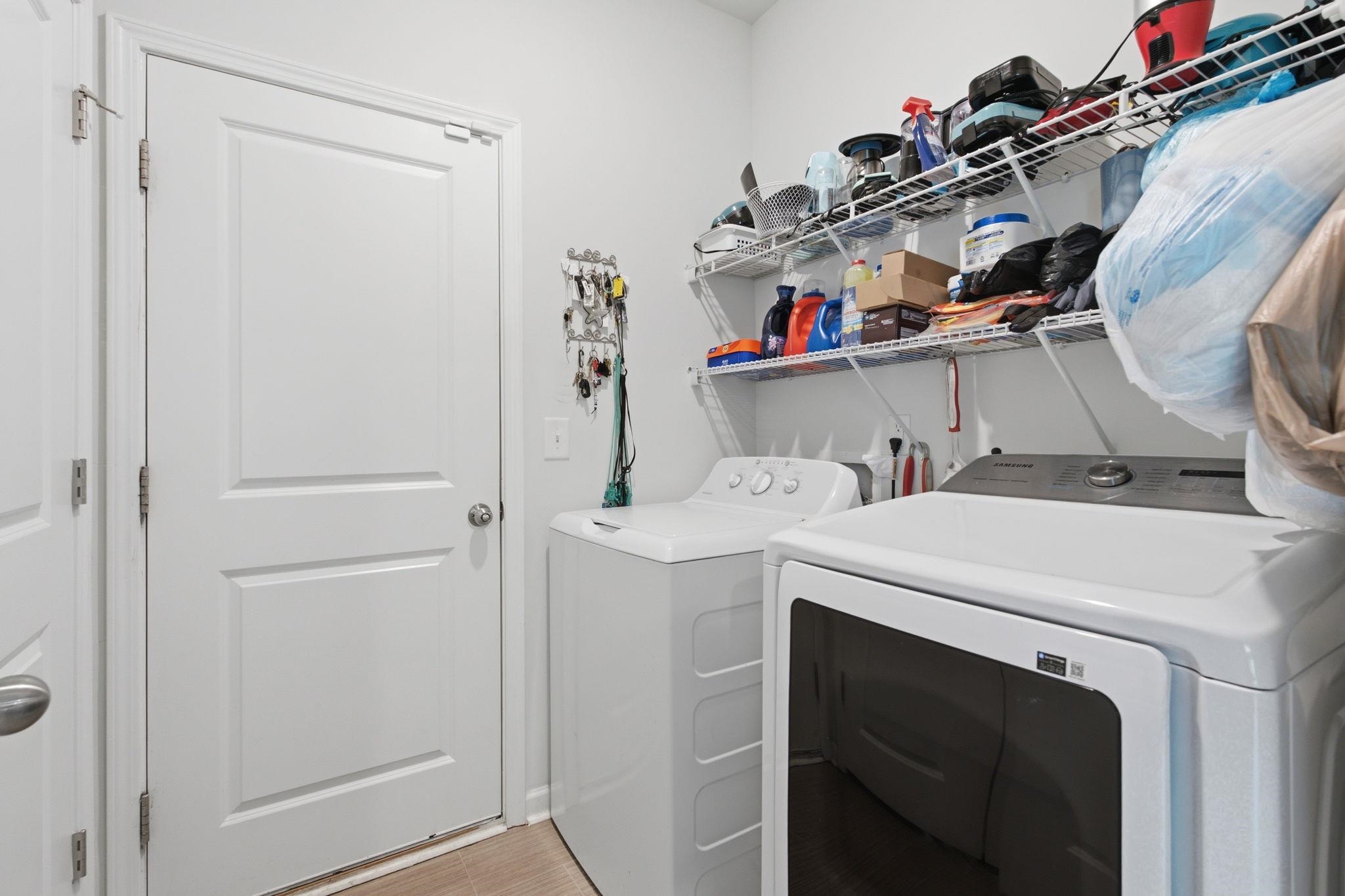105 Cypress Tree Loop Property Photo 33