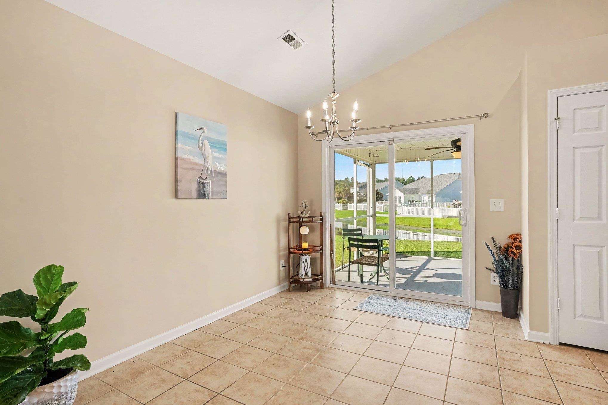 966 Bonita Loop Property Photo 7