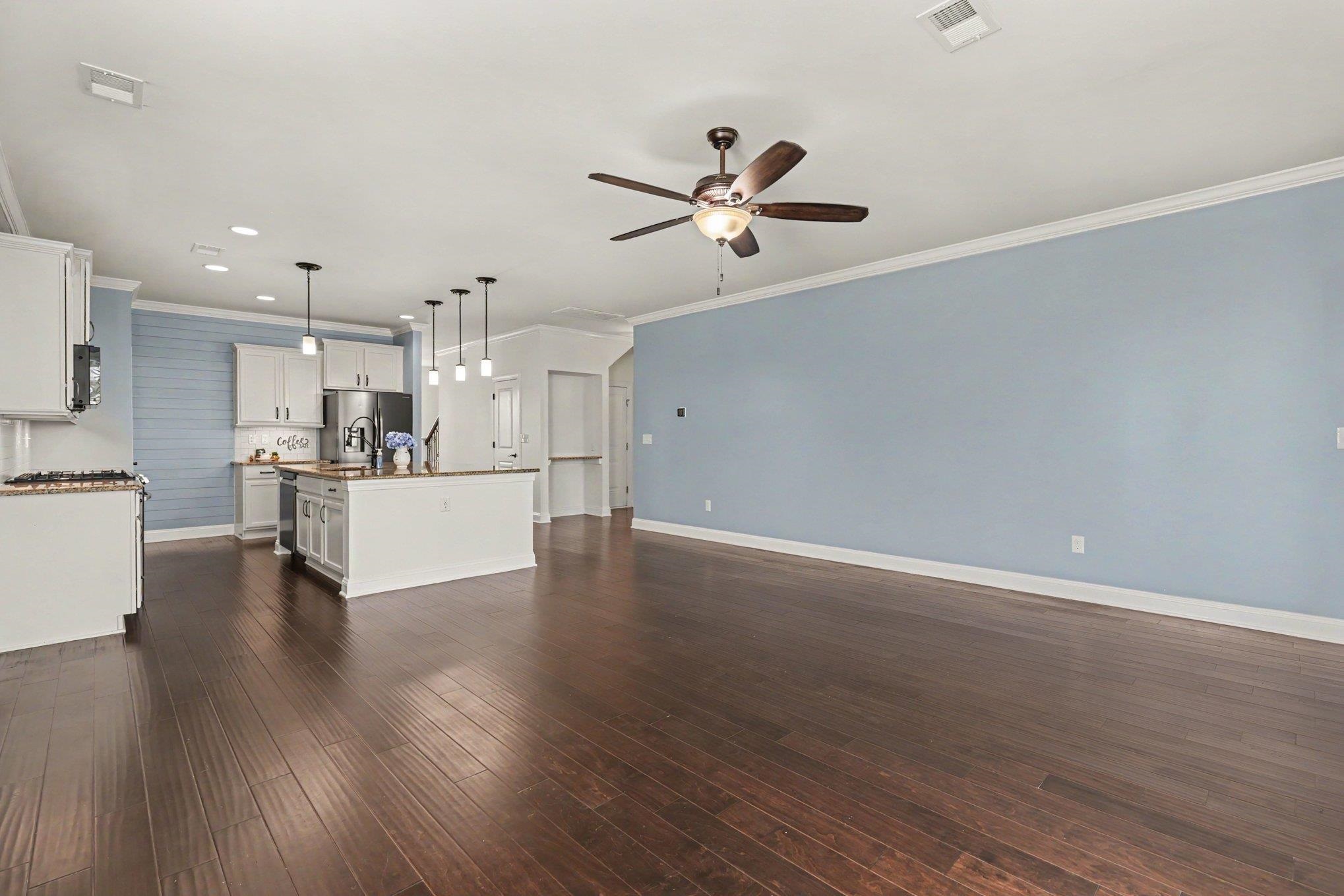 5712 Club Pines Ct. Property Photo 6