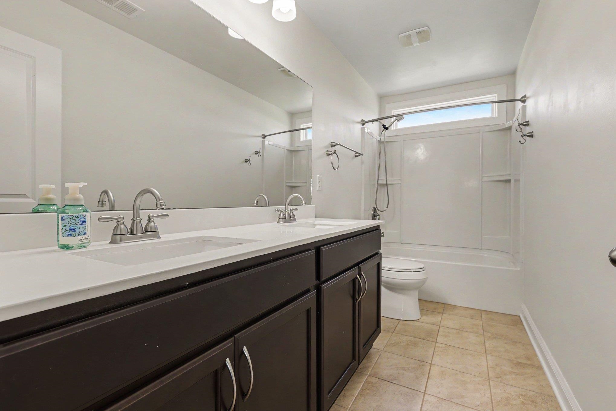 5712 Club Pines Ct. Property Photo 25