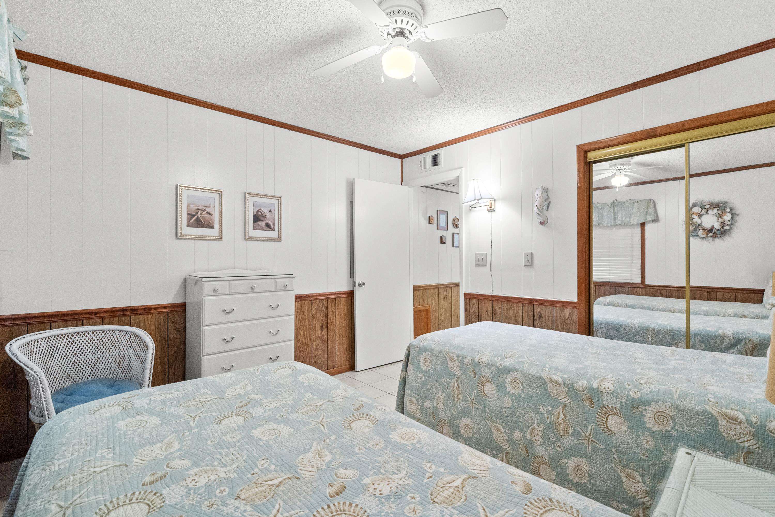 9570 Shore Dr. Property Photo 21