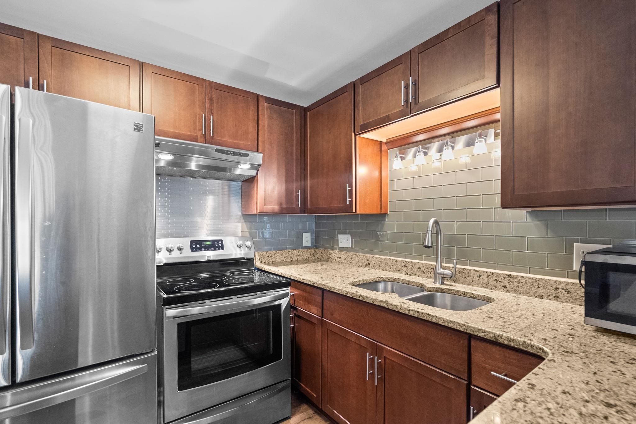 1880 Auburn Ln. Property Photo 19