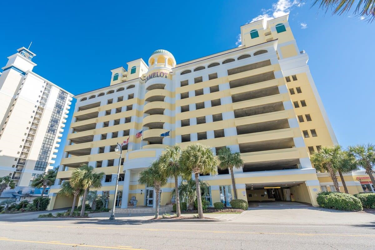 2000 N Ocean Blvd. Property Photo 1