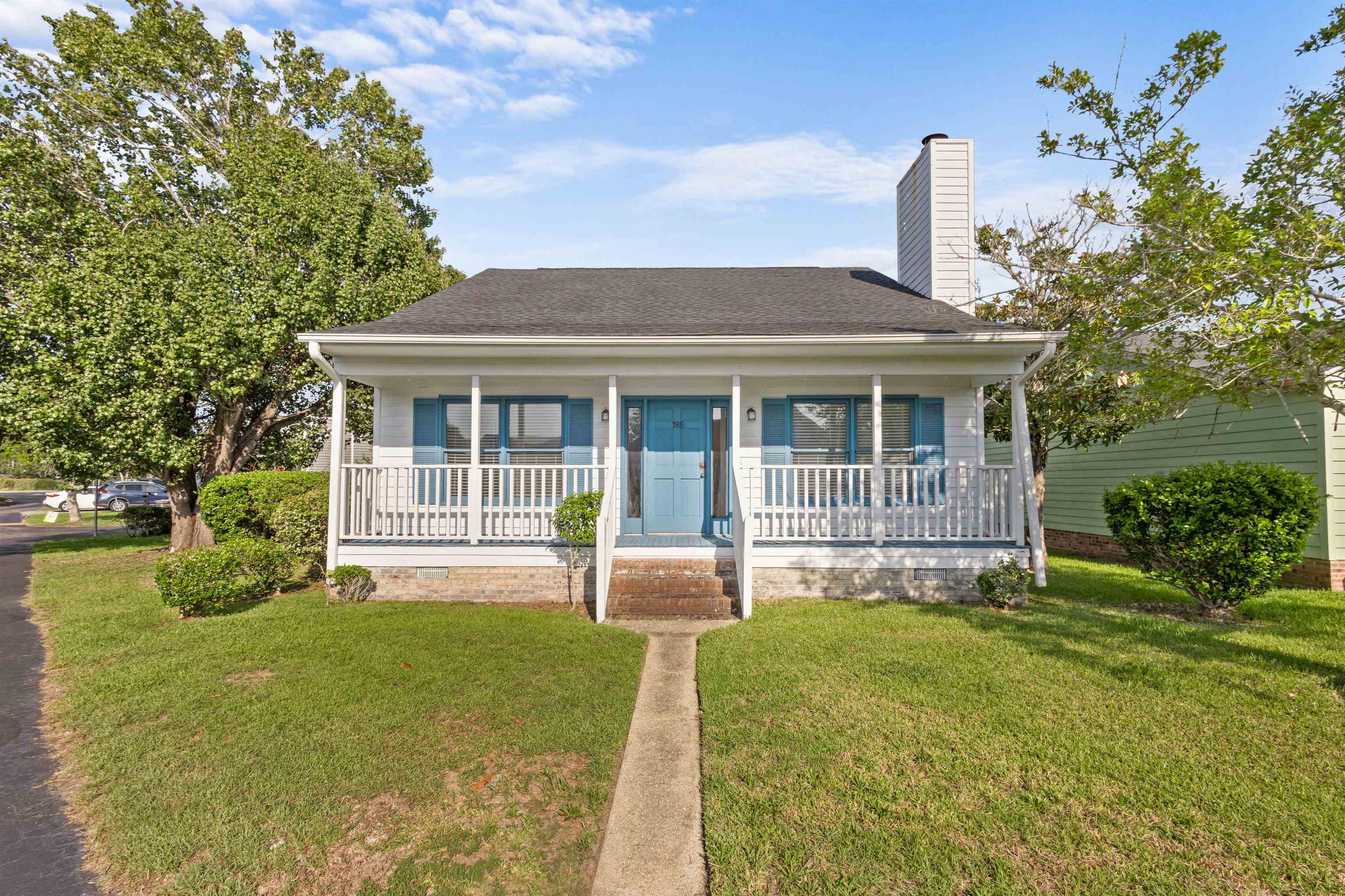 186 Williamsburg Rd. Property Photo 1