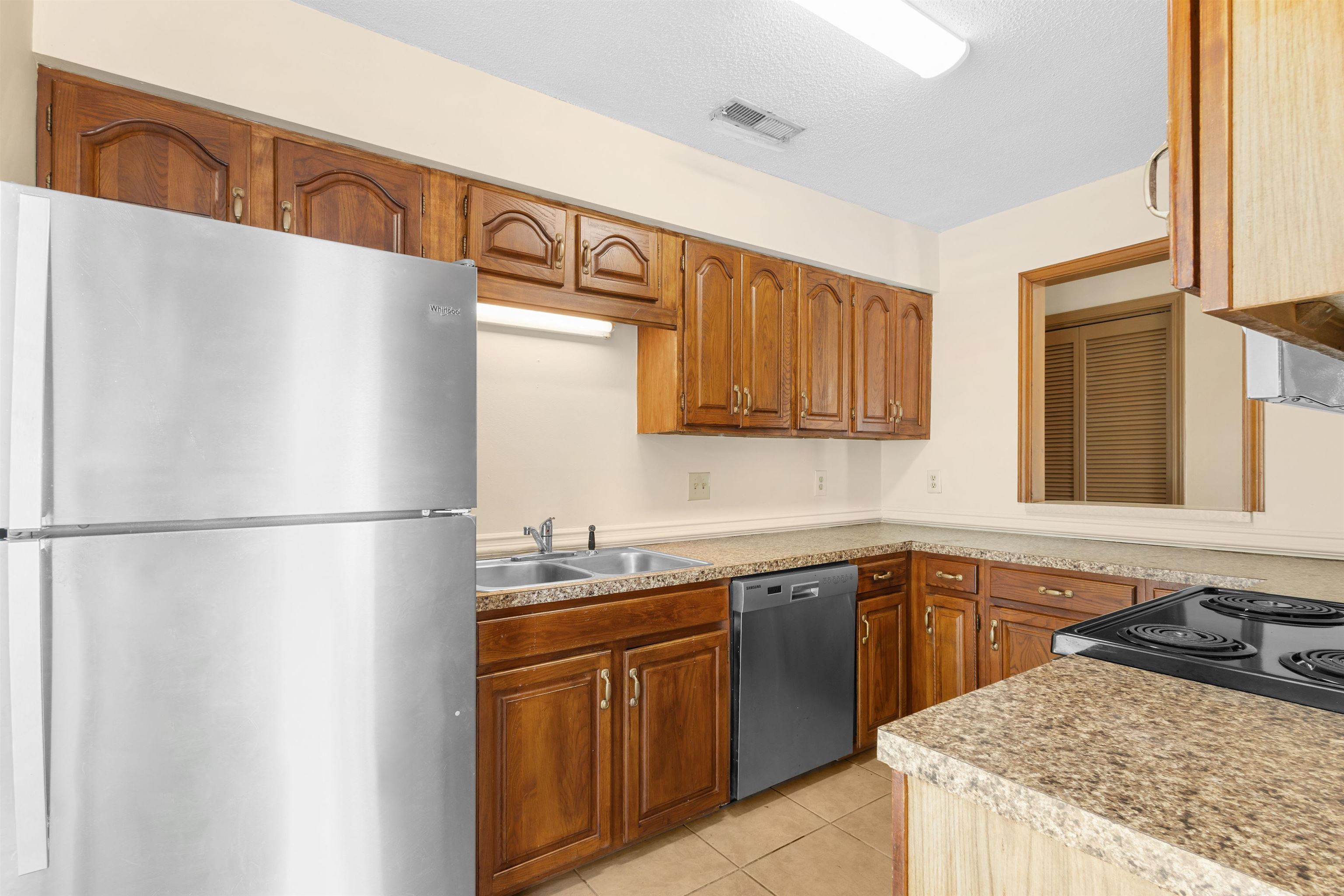 186 Williamsburg Rd. Property Photo 12