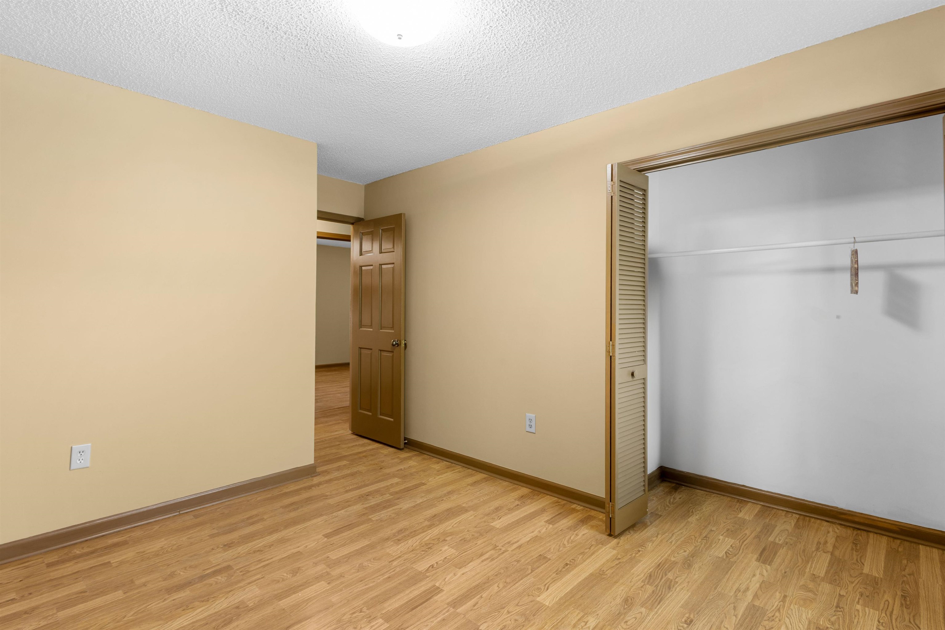 186 Williamsburg Rd. Property Photo 14