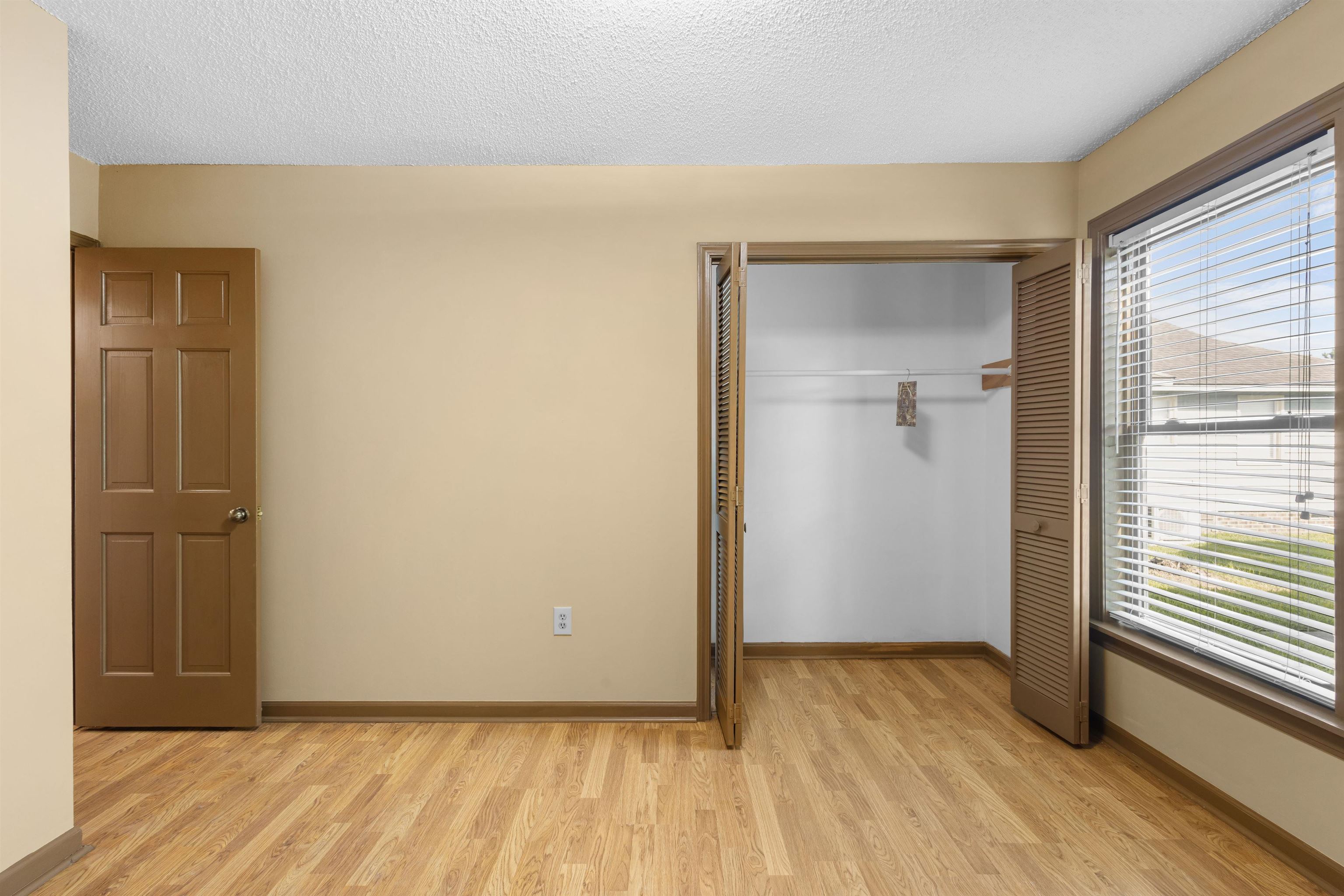 186 Williamsburg Rd. Property Photo 15