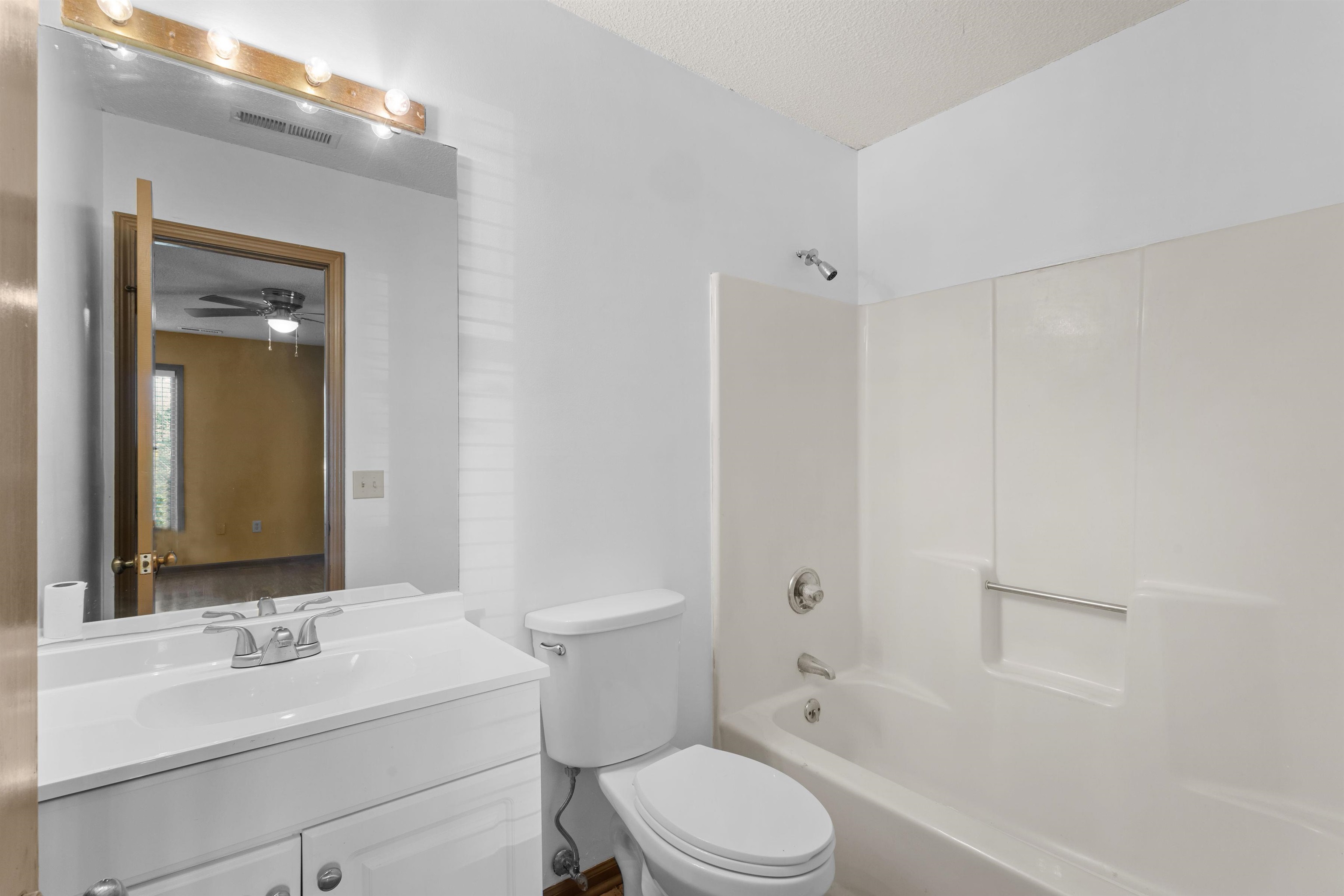 186 Williamsburg Rd. Property Photo 20