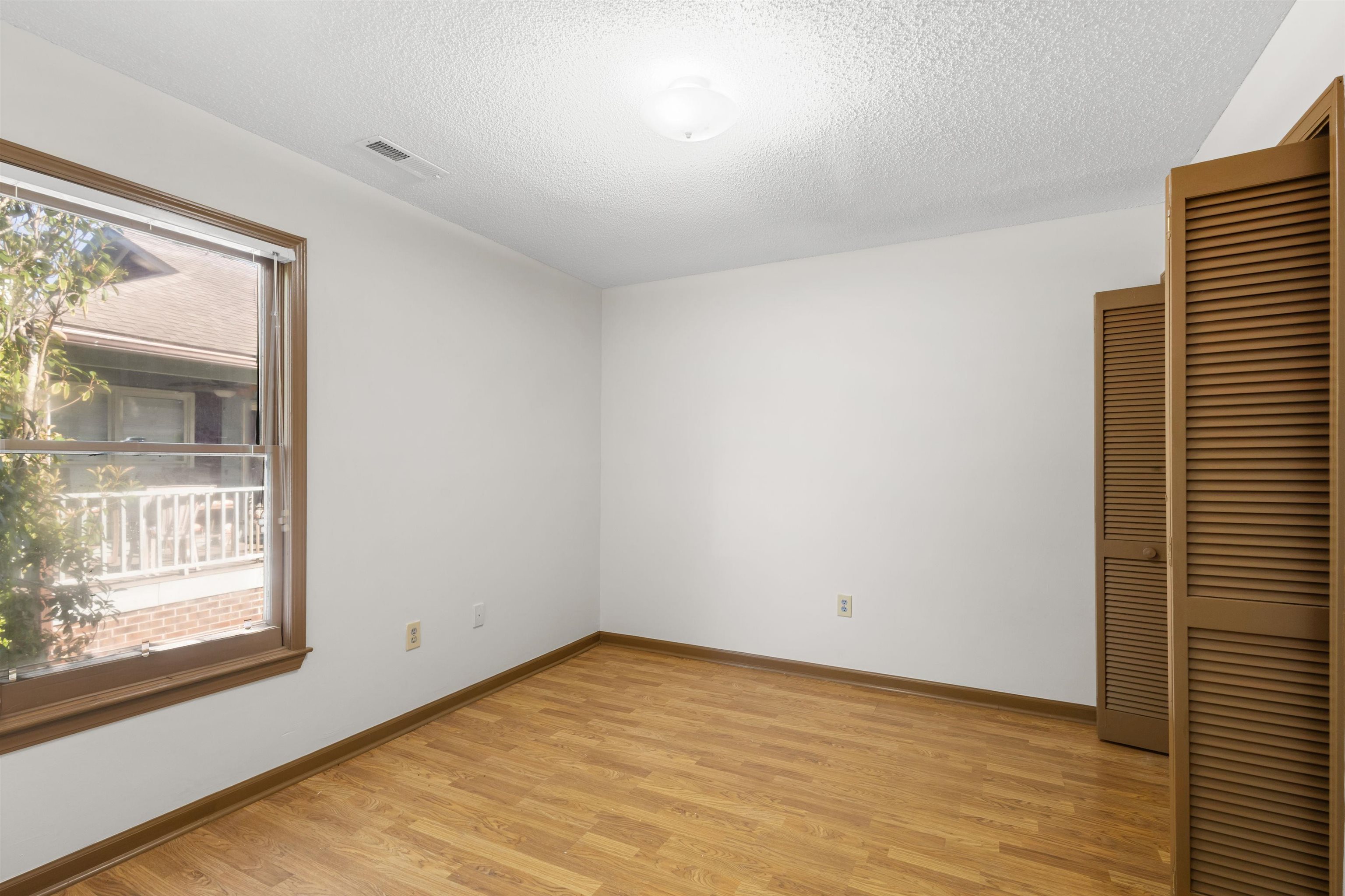 186 Williamsburg Rd. Property Photo 24