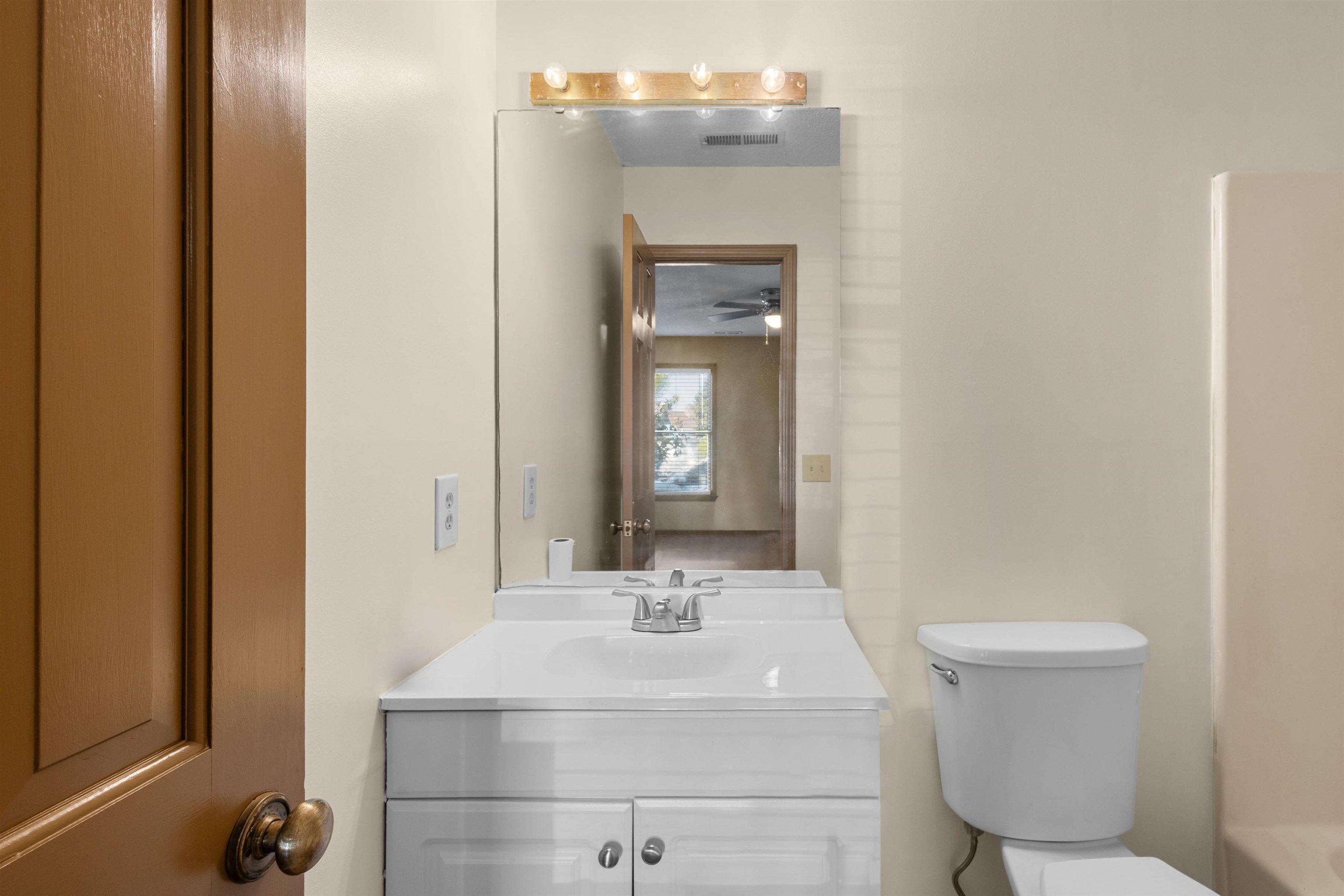 186 Williamsburg Rd. Property Photo 31