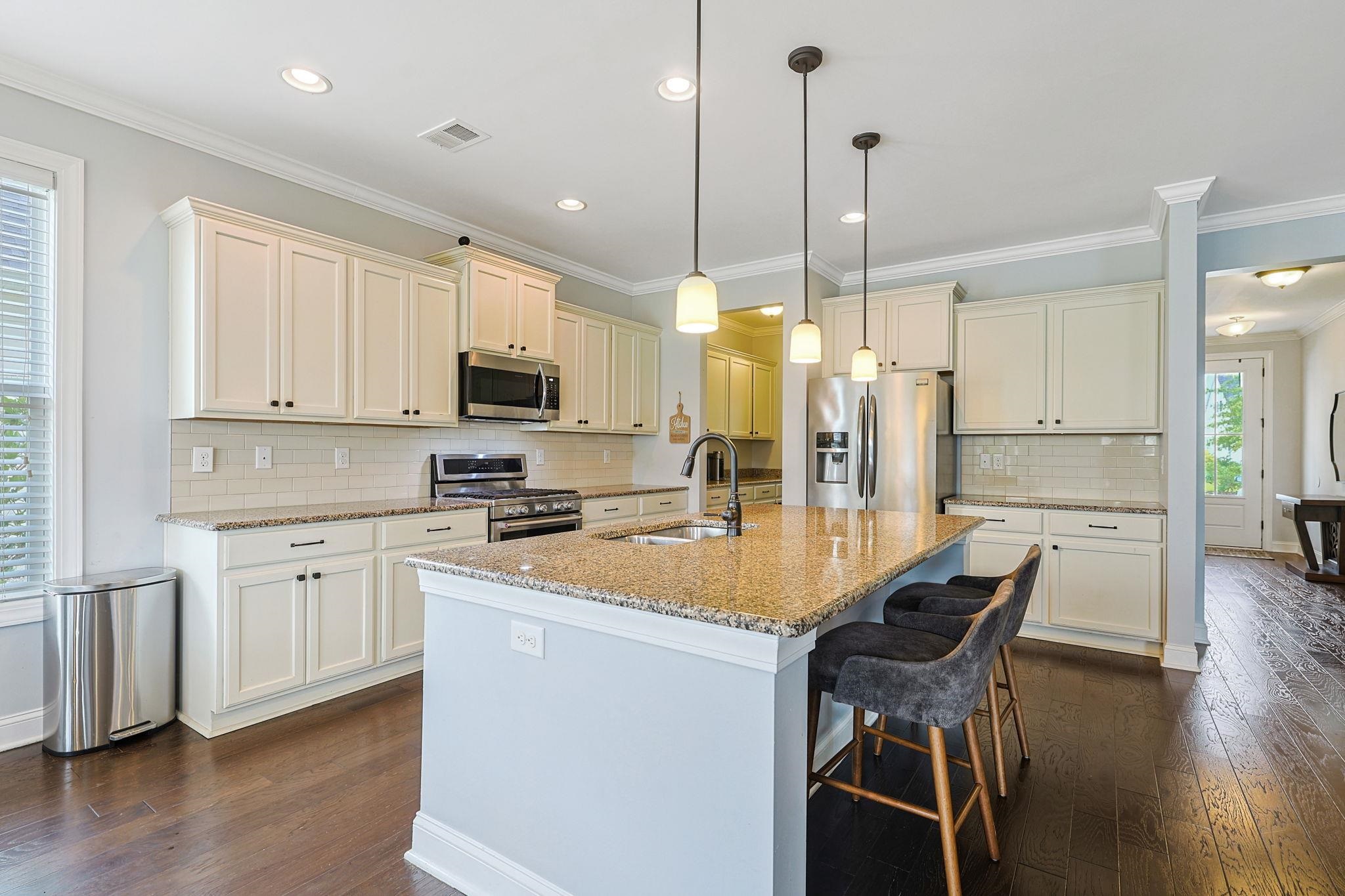 1187 Culbertson Ave. Property Photo 11