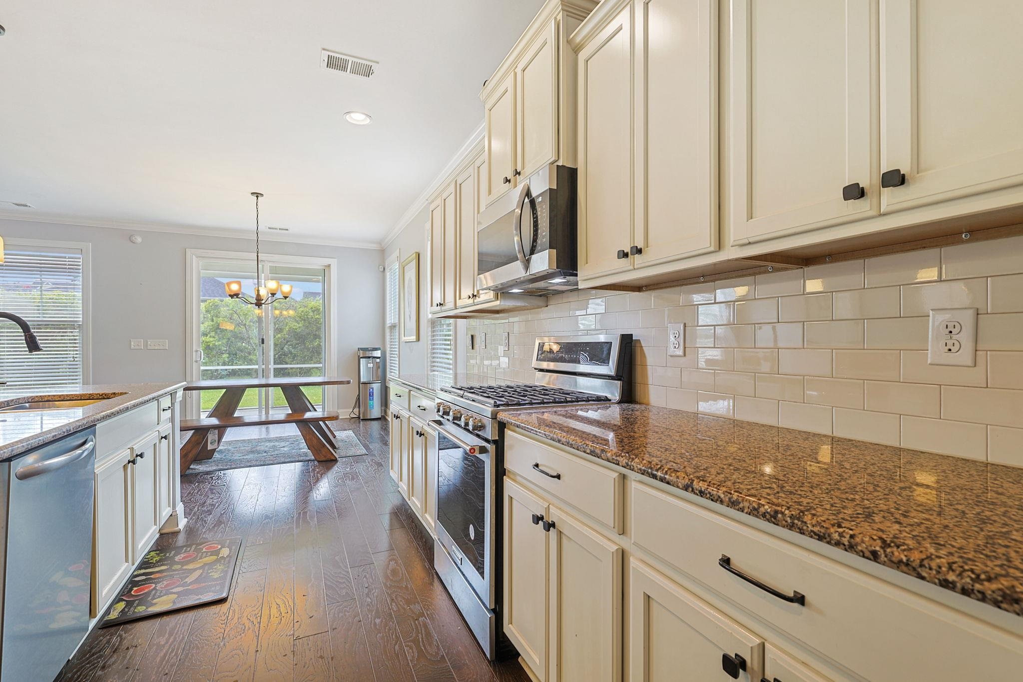 1187 Culbertson Ave. Property Photo 12