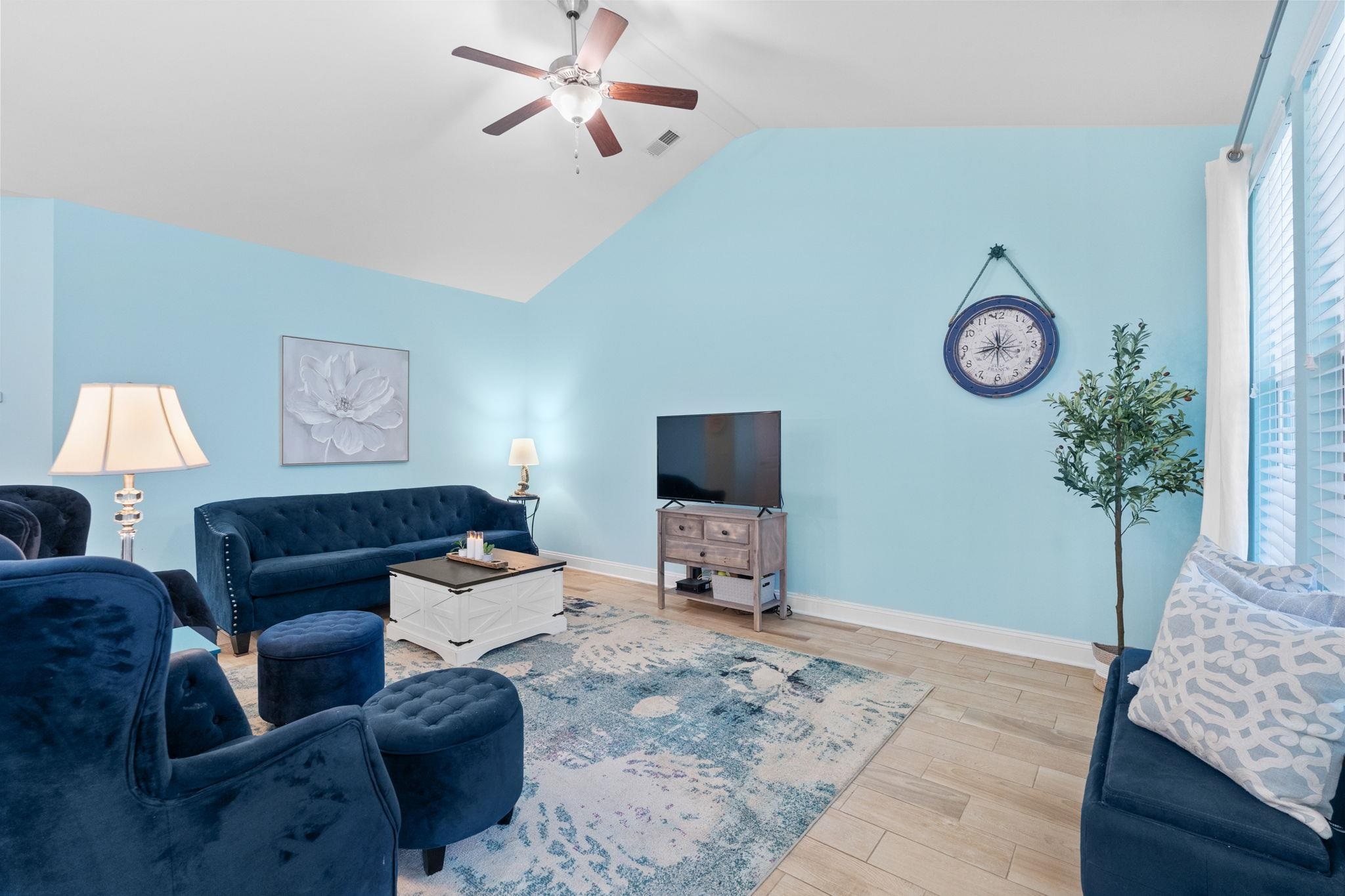 783 Berkshire Ave. Property Photo 15