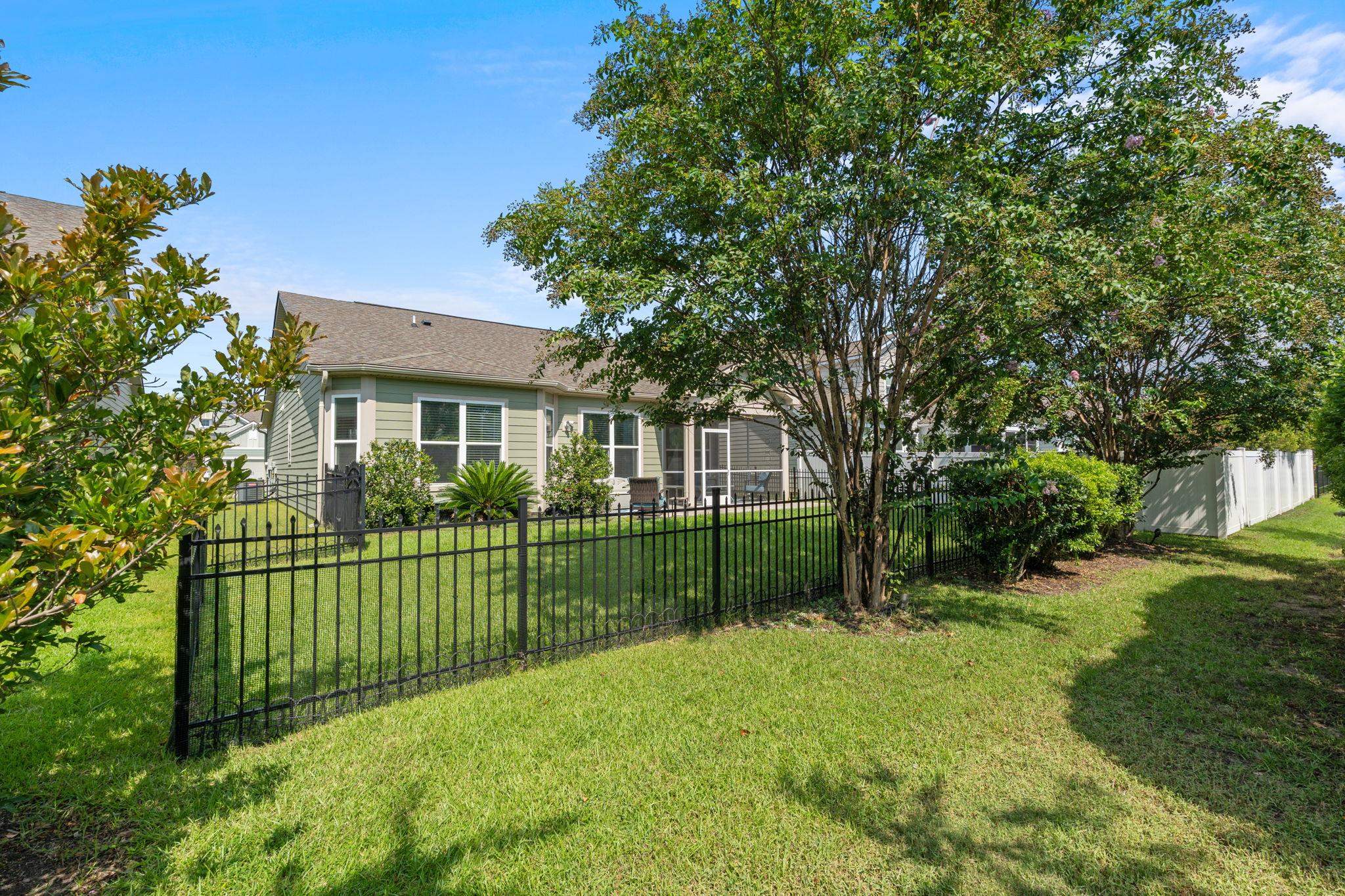 783 Berkshire Ave. Property Photo 40