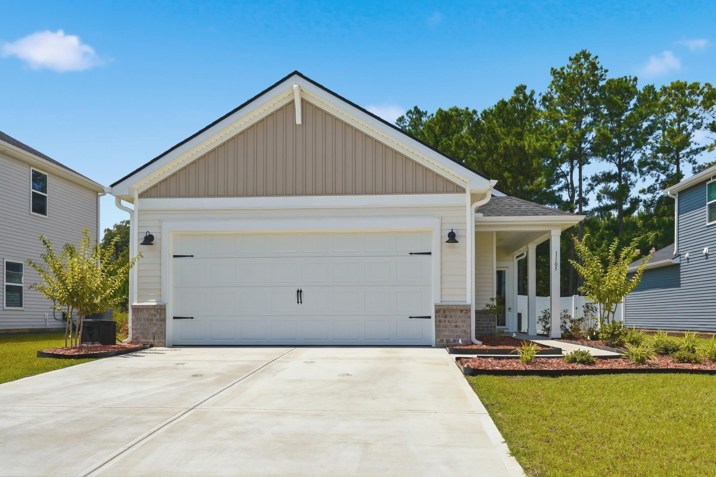 1105 Lauryn Oak Loop Property Photo 1
