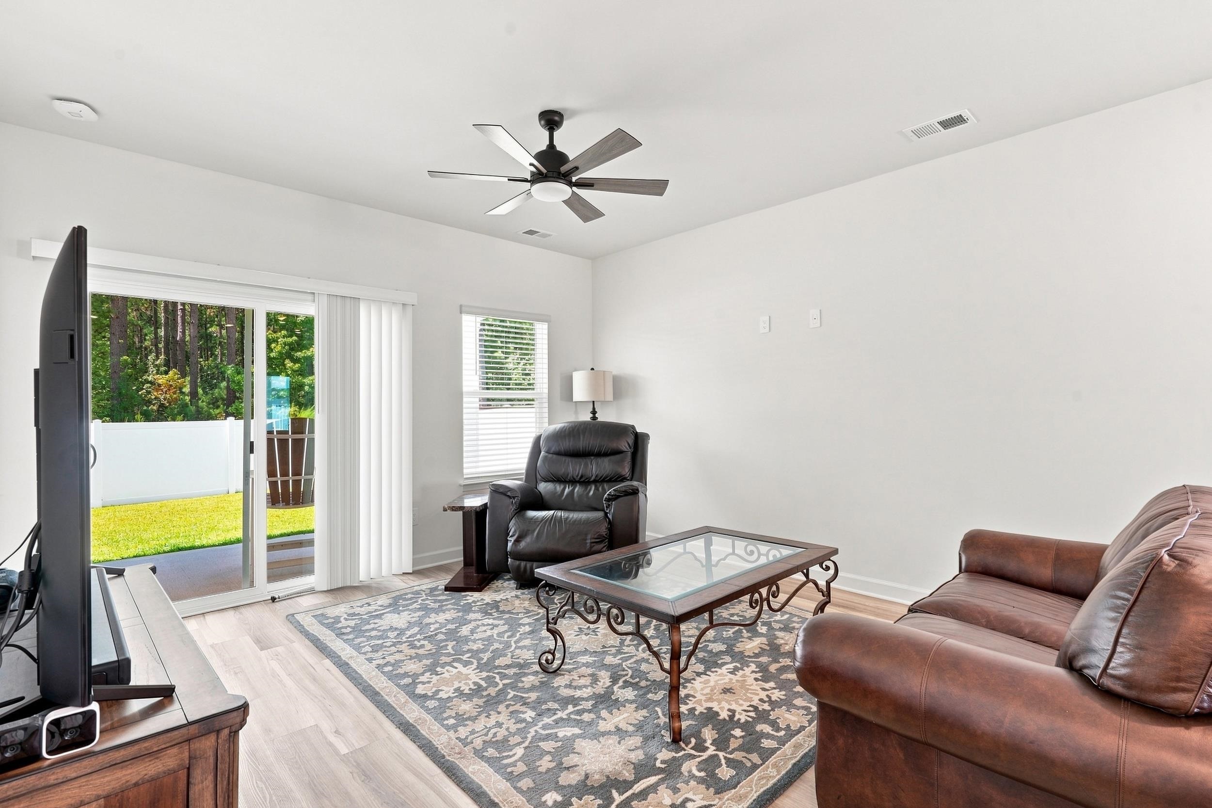 1105 Lauryn Oak Loop Property Photo 6