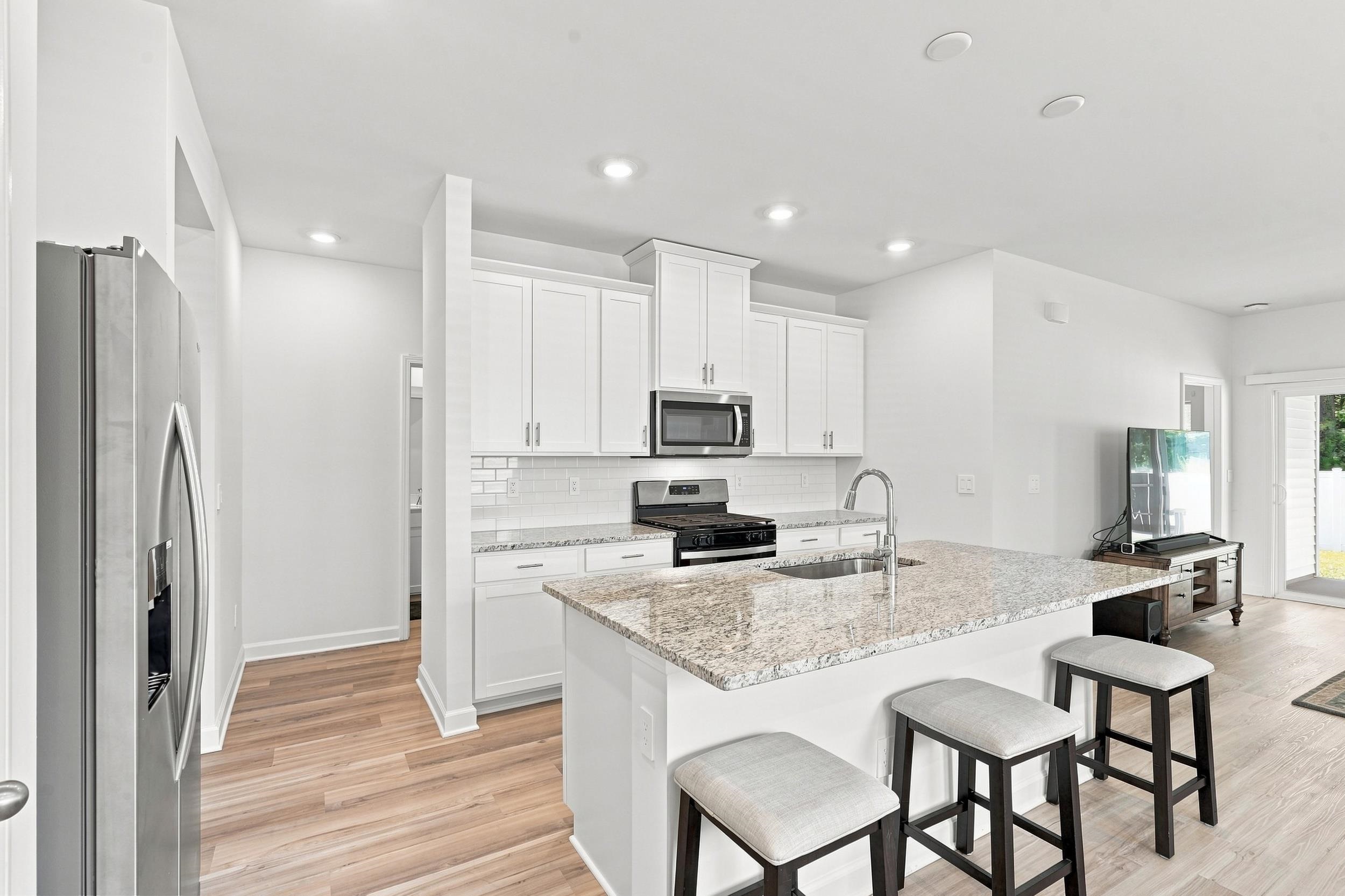 1105 Lauryn Oak Loop Property Photo 8