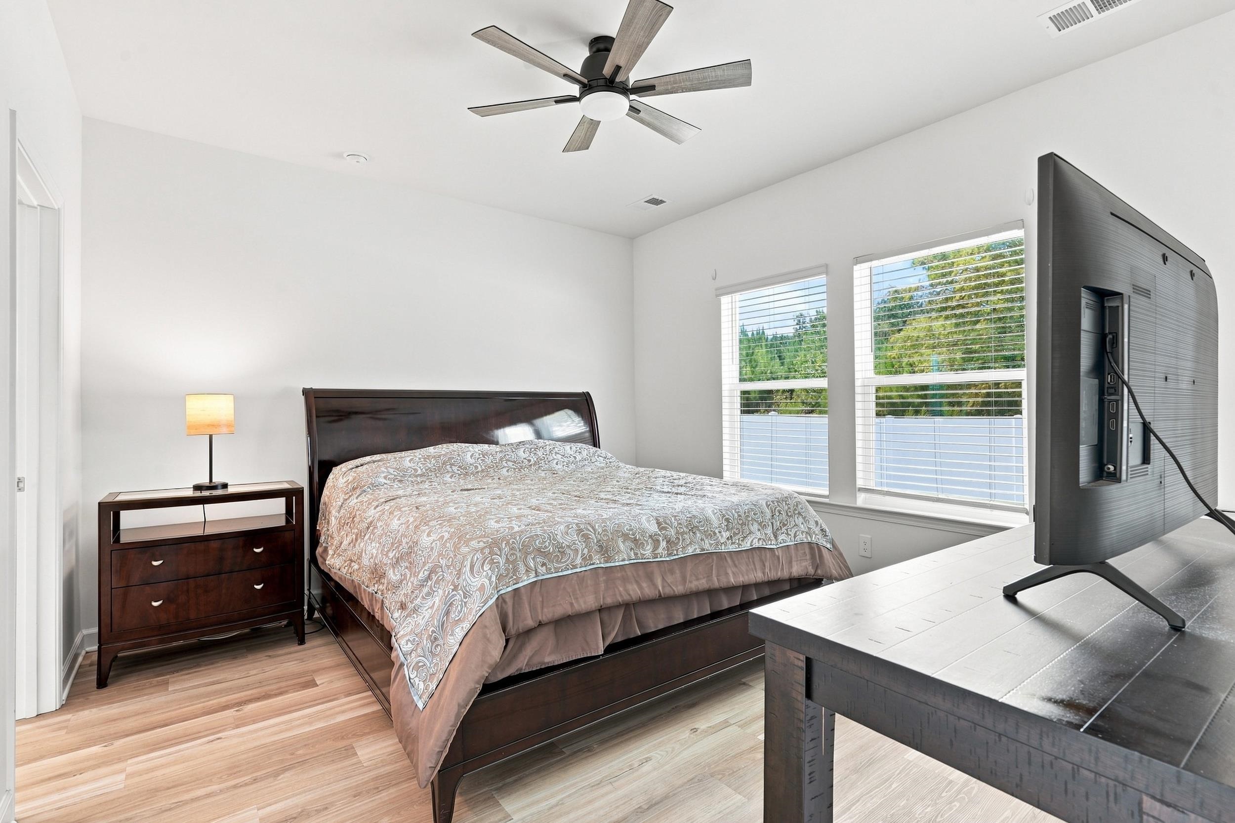 1105 Lauryn Oak Loop Property Photo 10